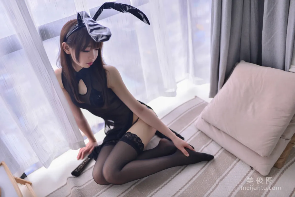 [Cosplay] Cos Girl Xue Qi - Black Sheer Qipao Bunny Ears photo 15