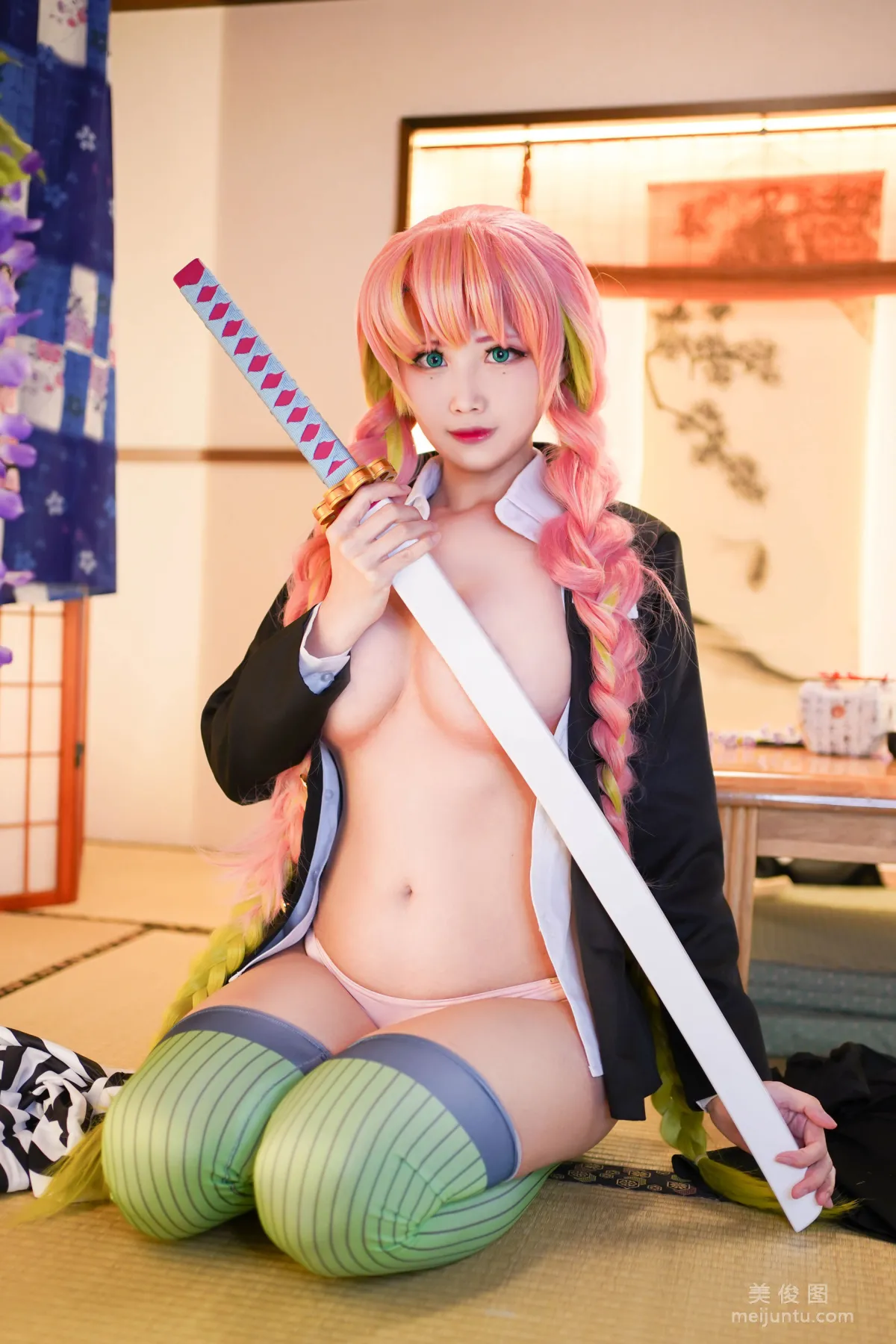 [Cosplay] Xuan KaYa - Demon Slayer Kanroji Photo Set photo 25