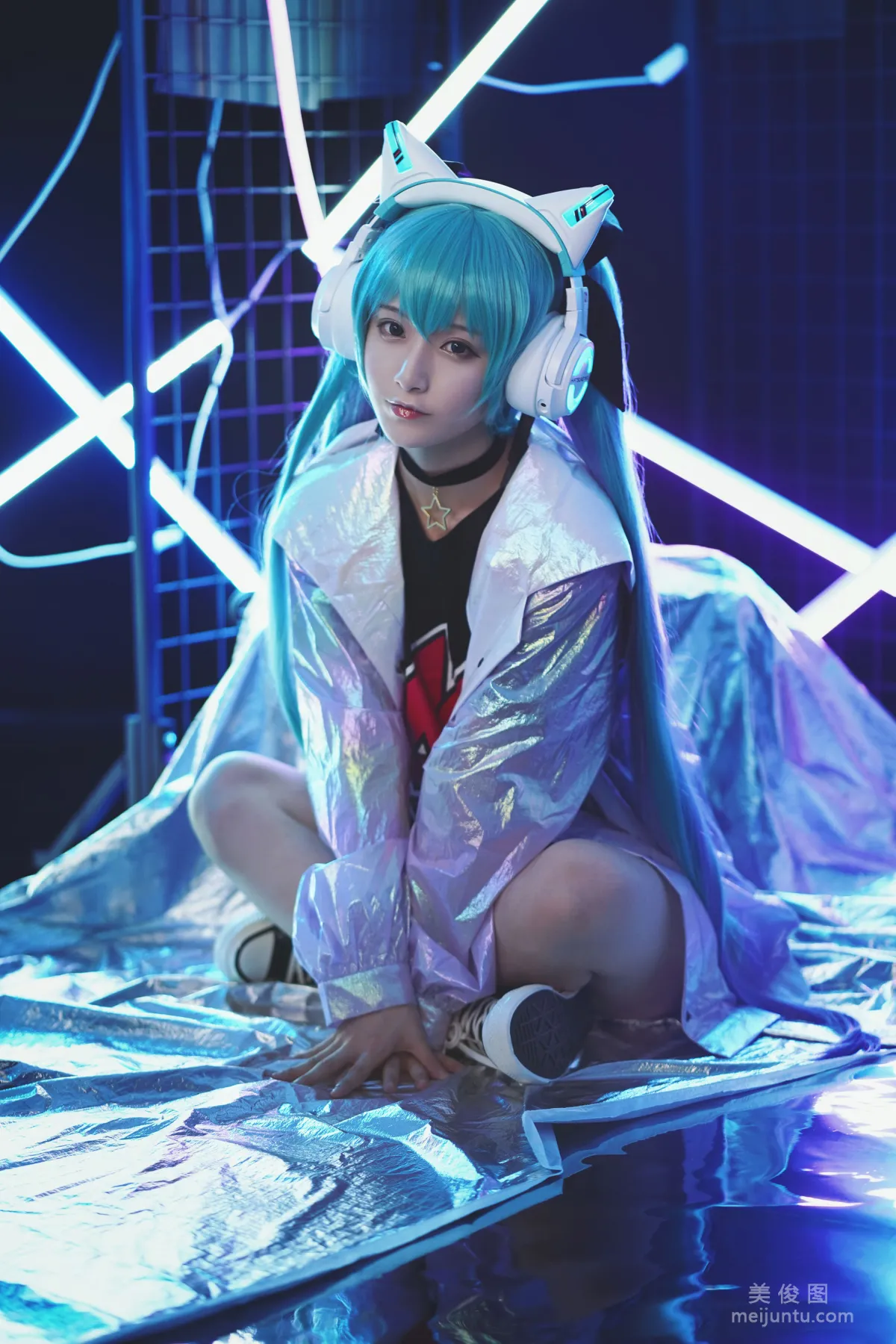 [Cosplay] Anime Blogger Tieban Shaogui Wu w - Youwu Headphones miku Photo Set photo 10