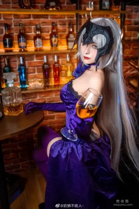 [Cosplay] 奶獅不咬人 - 黑貞德 寫真集