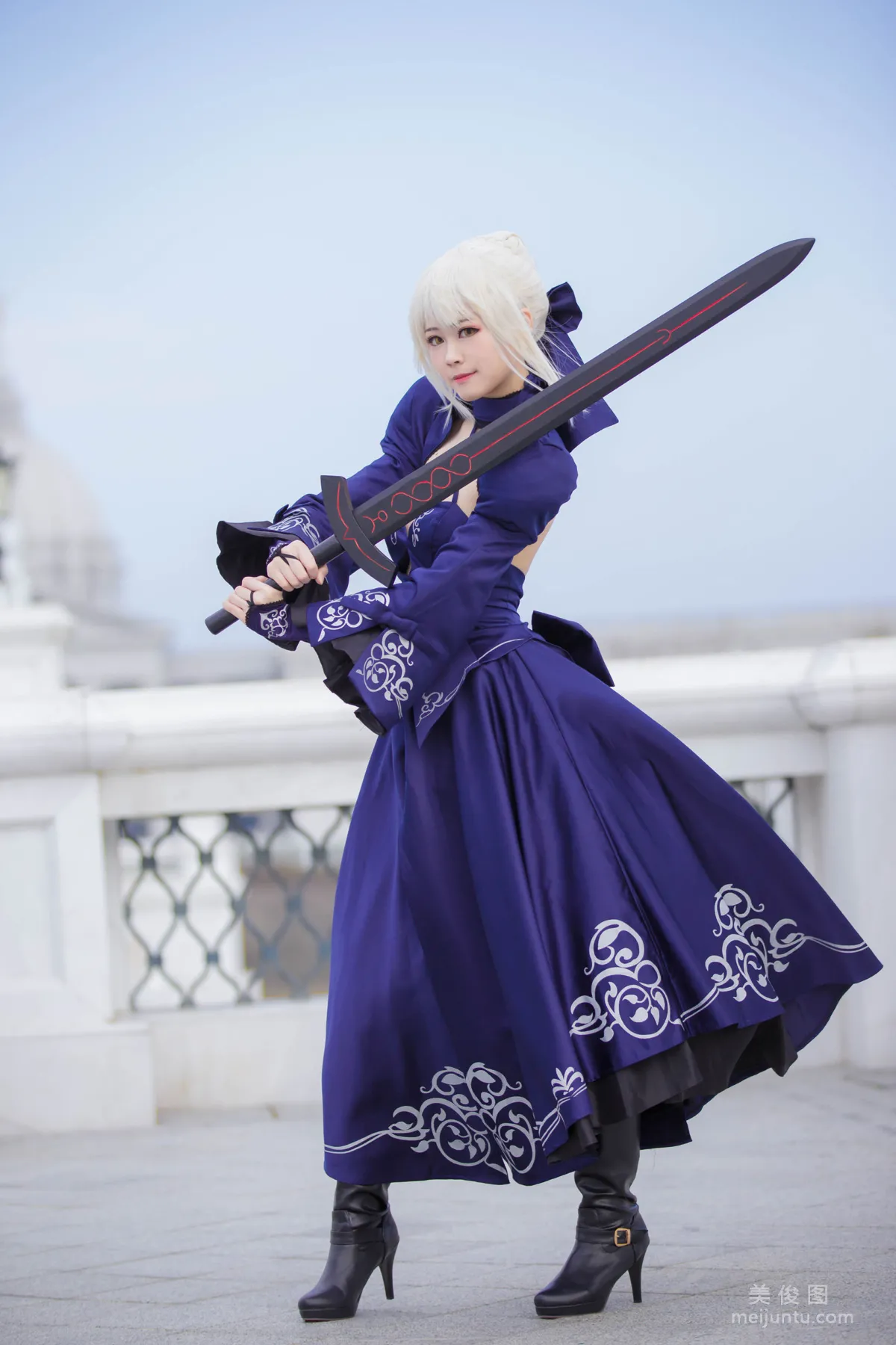 [Cosplay Photos] Coser Xuan-KaYa, Black Jeanne Black Ahoge photo 4