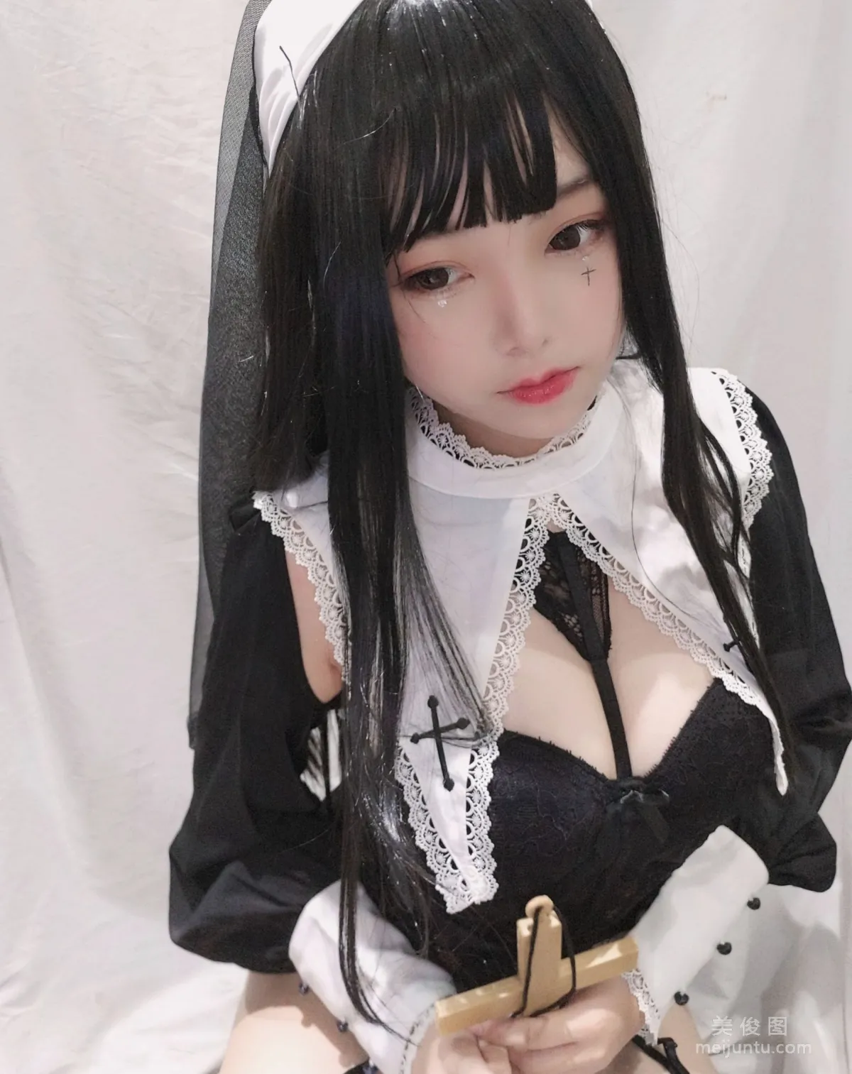 [Cosplay] Cute Girl Mizhi Maoqiu - Nun Photo Set photo 20