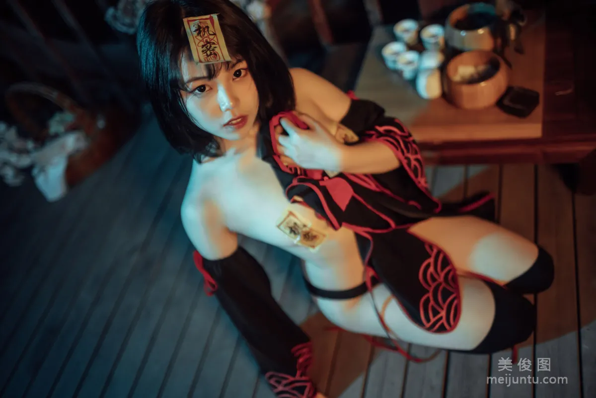 [Cosplay] 七月喵子 - 小僵尸11