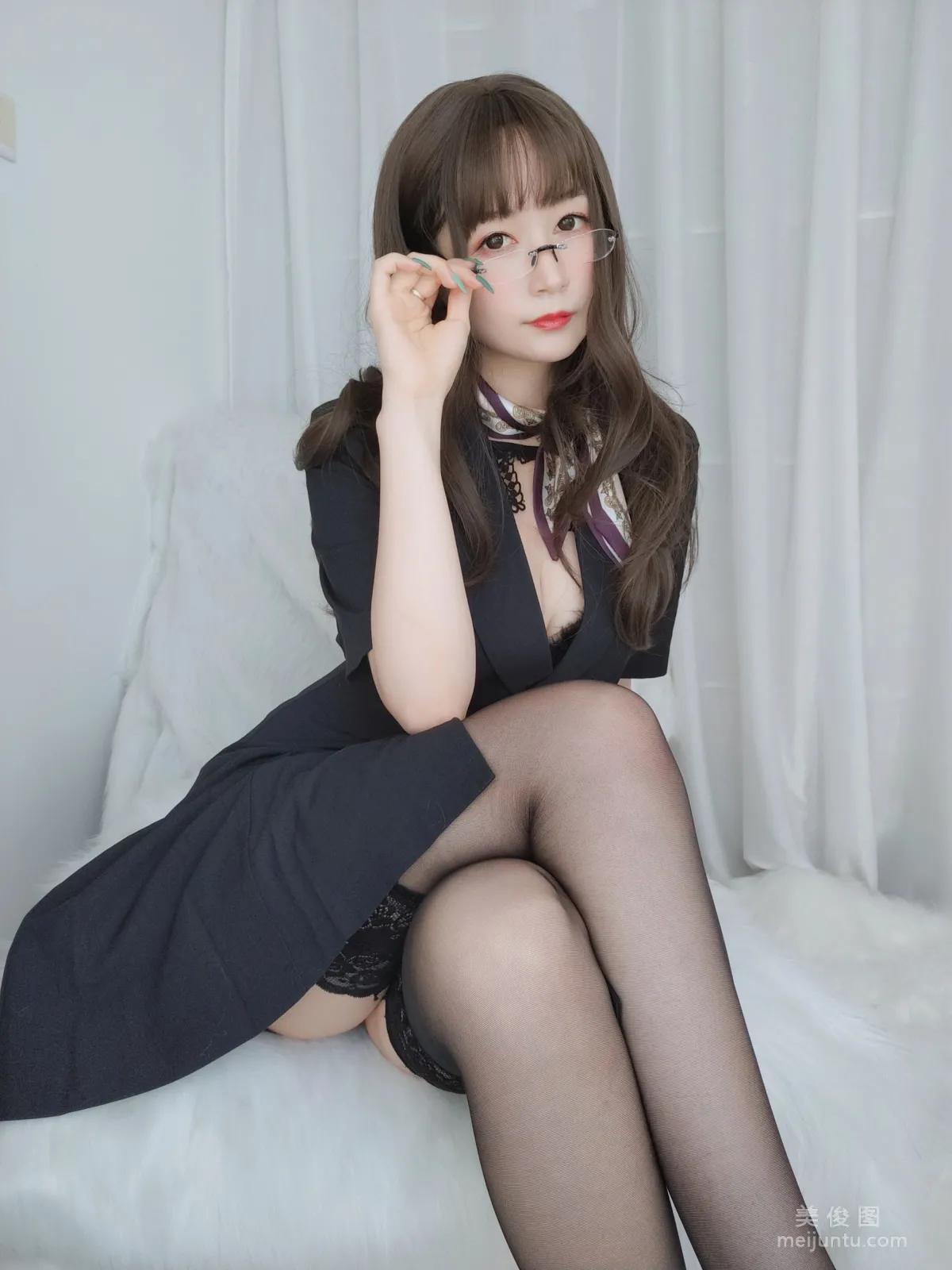 Baiyin 81: Web Idols photo 10