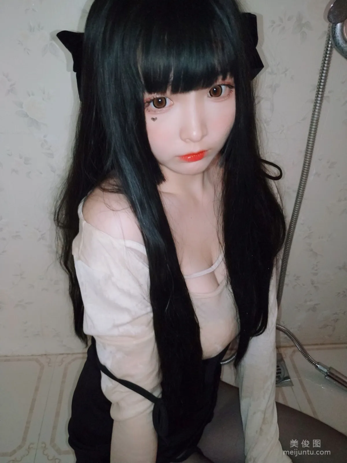 [Cosplay] 2D Beauty Guchuan kagura - Bathroom Wet Body Black Stockings photo 7