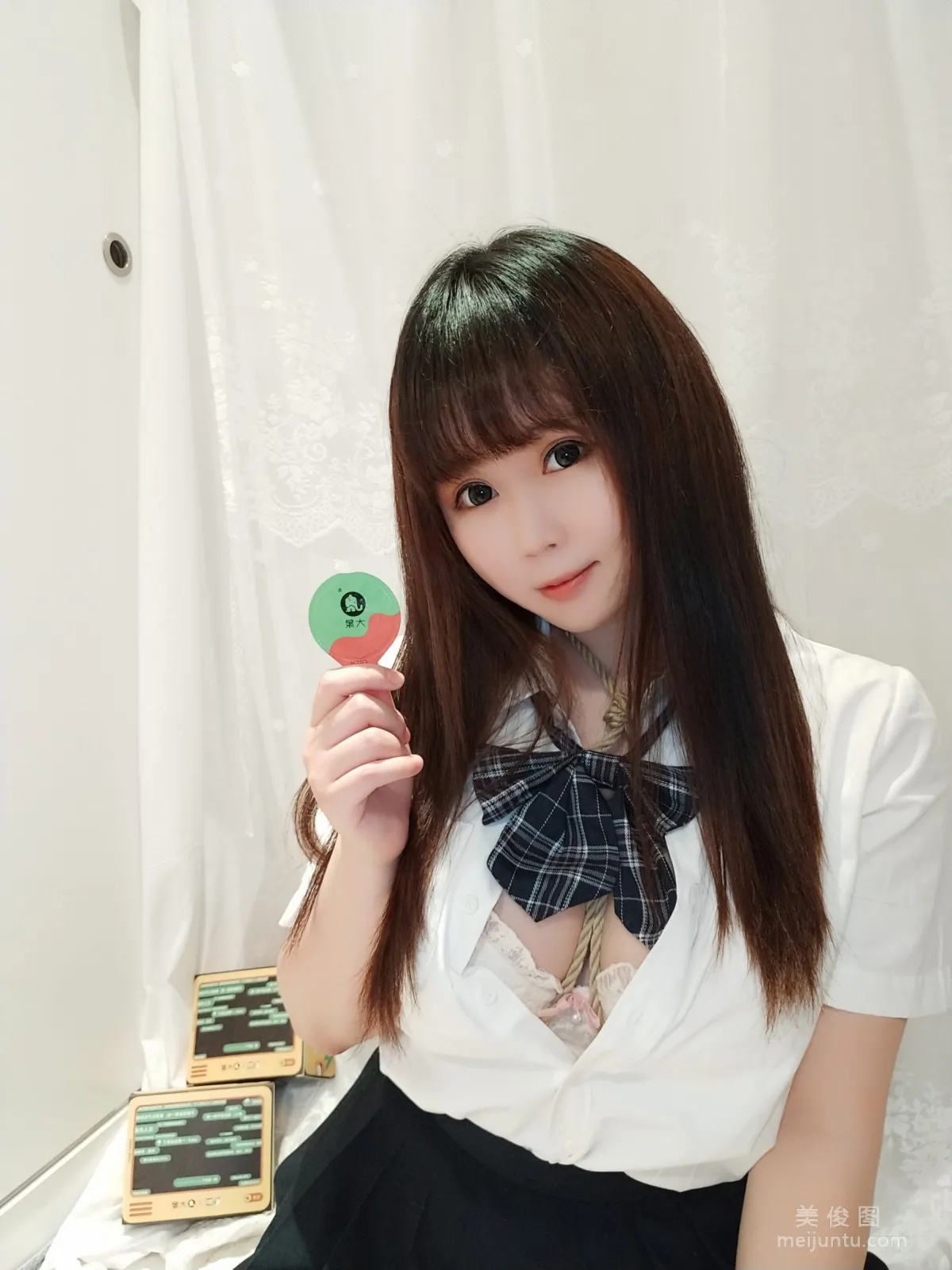 Shiyi Jiangya: Web Idols photo 9