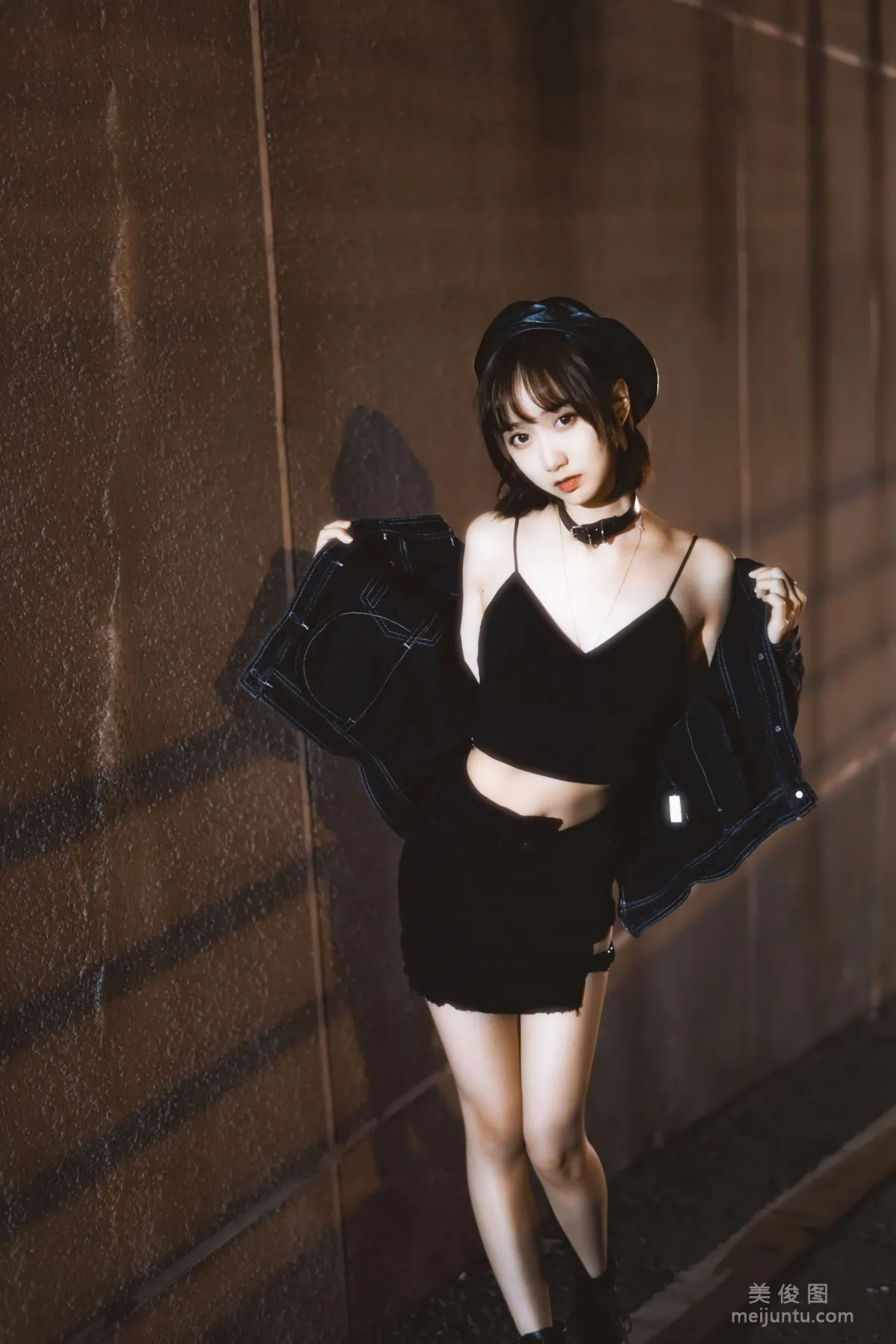 [Cosplay] Mu Mianmian OwO - Outdoor Short Skirt Photo Set photo 4