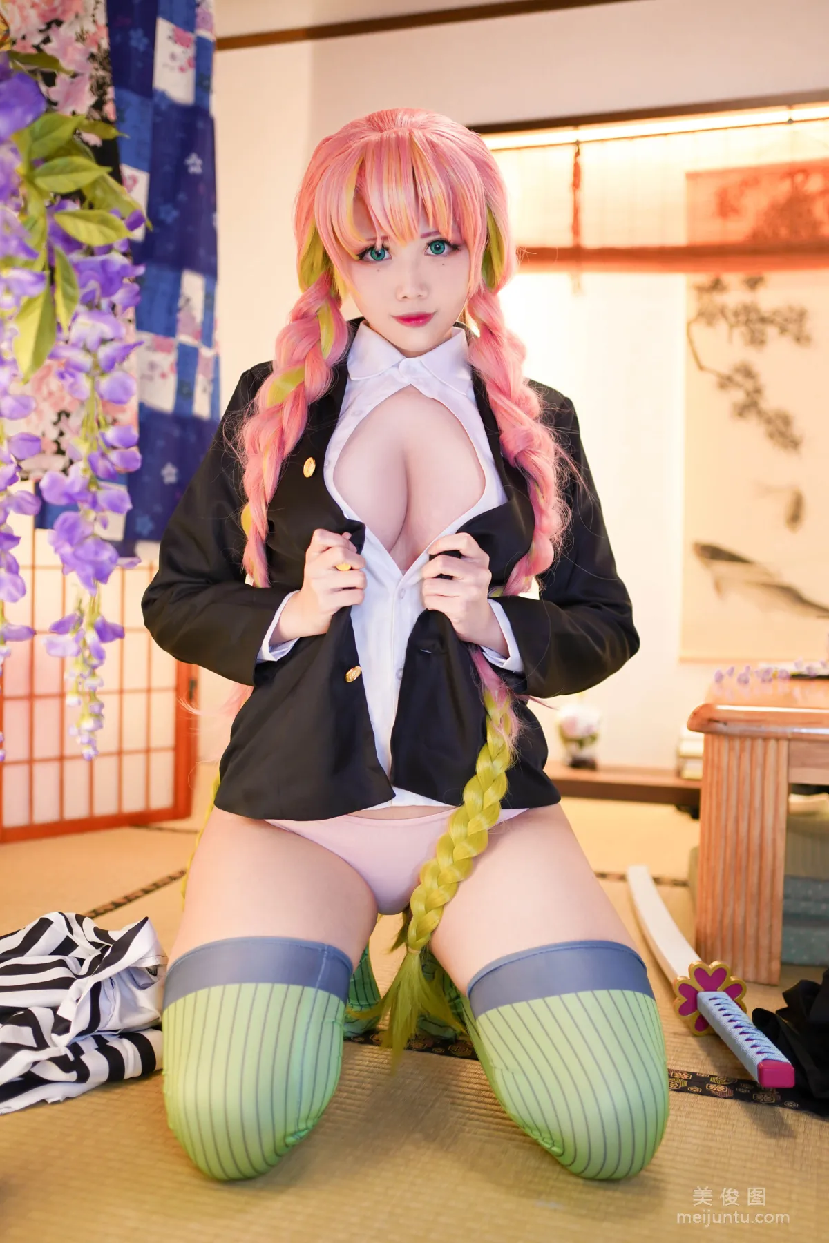 [Cosplay] Xuan KaYa - Demon Slayer Kanroji Photo Set photo 23