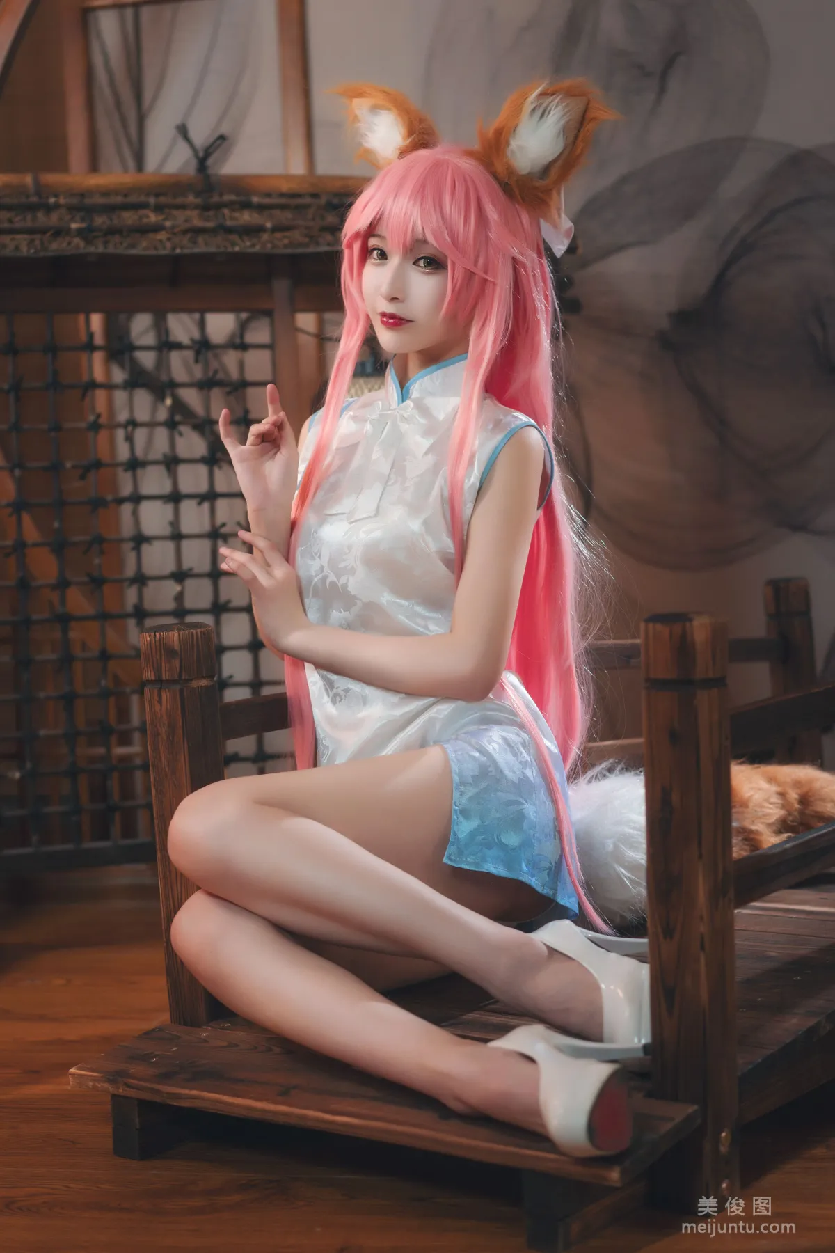 [Cosplay] Anime Blogger w Baihe Ouhuang Zi w - Xiaoyu Qipao Photo Set photo 11
