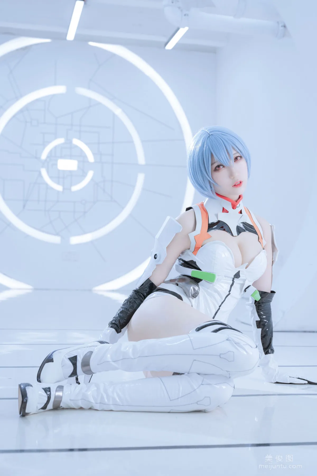 [Cosplay] Zhouji Shike Aitu Tu - Ayanami Rei White Battle photo 11