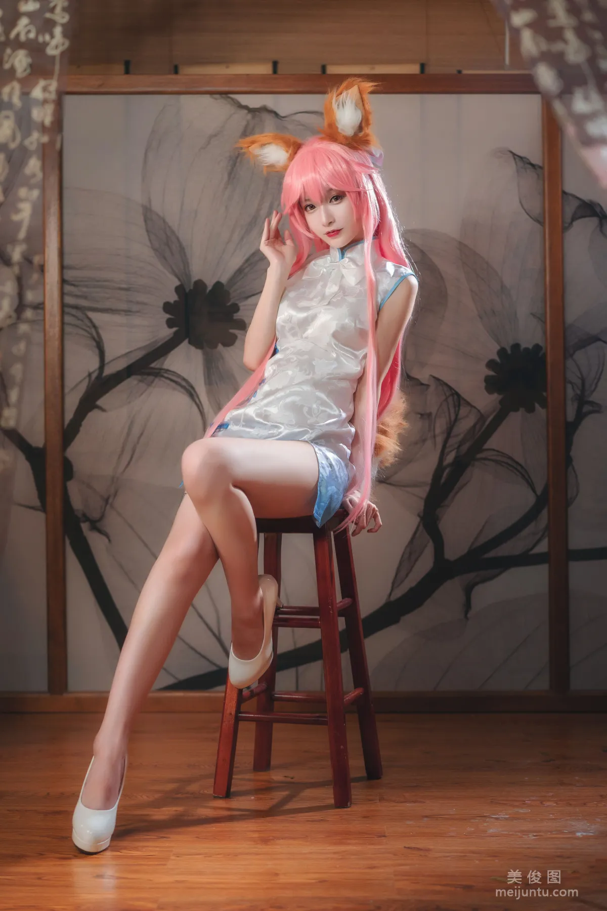 [Cosplay] Anime Blogger w Baihe Ouhuang Zi w - Xiaoyu Qipao Photo Set photo 3
