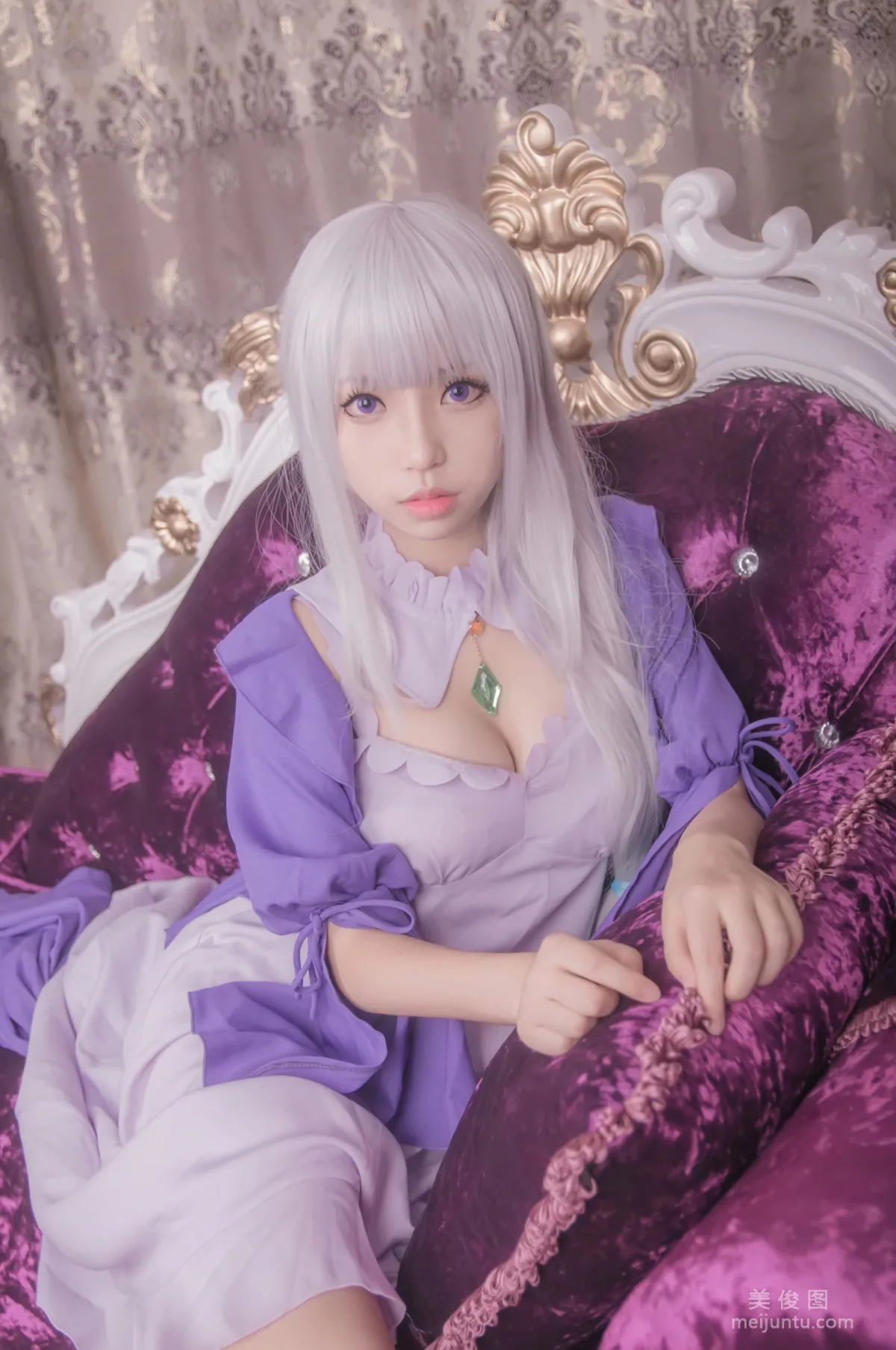 [Cosplay] 白易子教主 - RE从零开始的异世界生活 艾米莉娅1