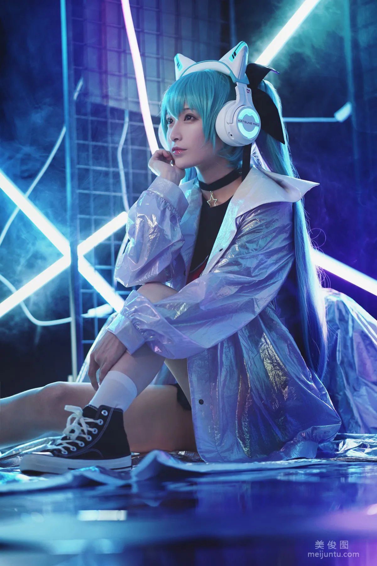 [Cosplay] Anime Blogger Tieban Shaogui Wu w - Youwu Headphones miku Photo Set photo 8