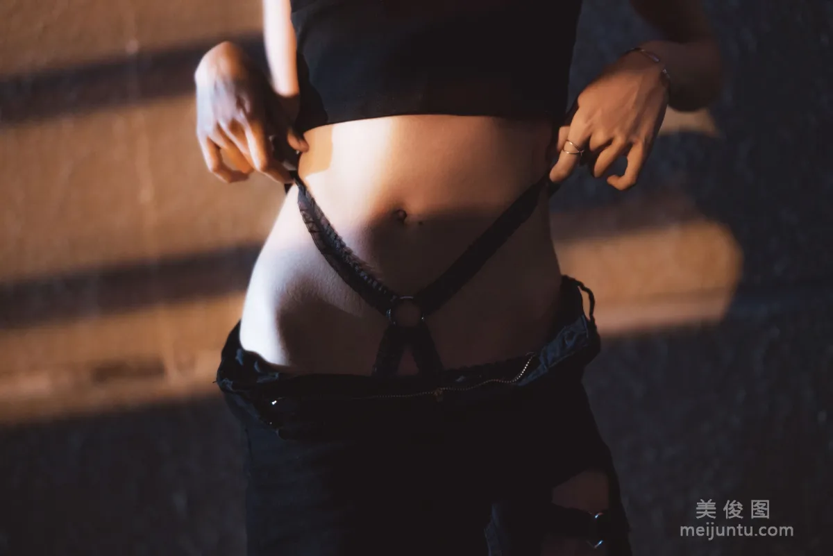 [Cosplay] Mu Mianmian OwO - Outdoor Short Skirt Photo Set photo 58