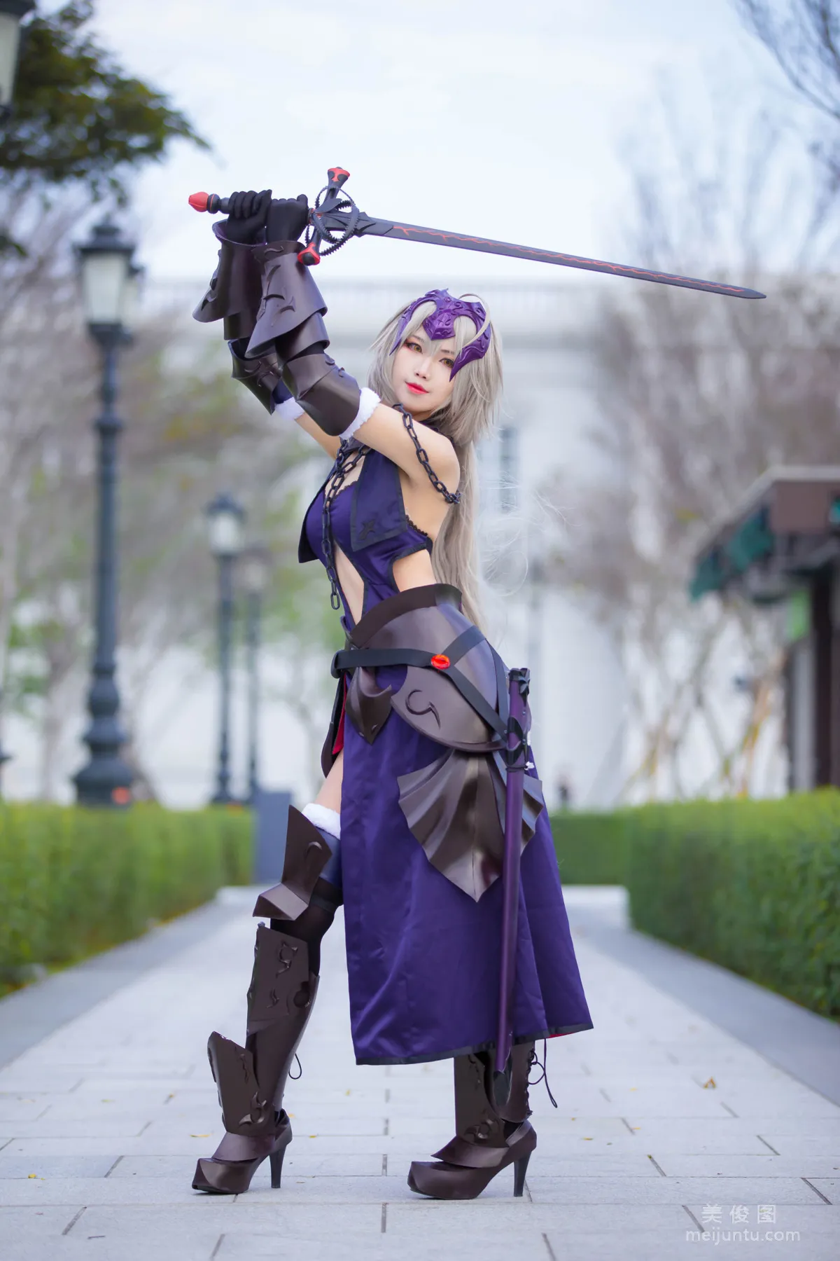 [Cosplay Photos] Coser Xuan-KaYa, Black Jeanne Black Ahoge photo 10