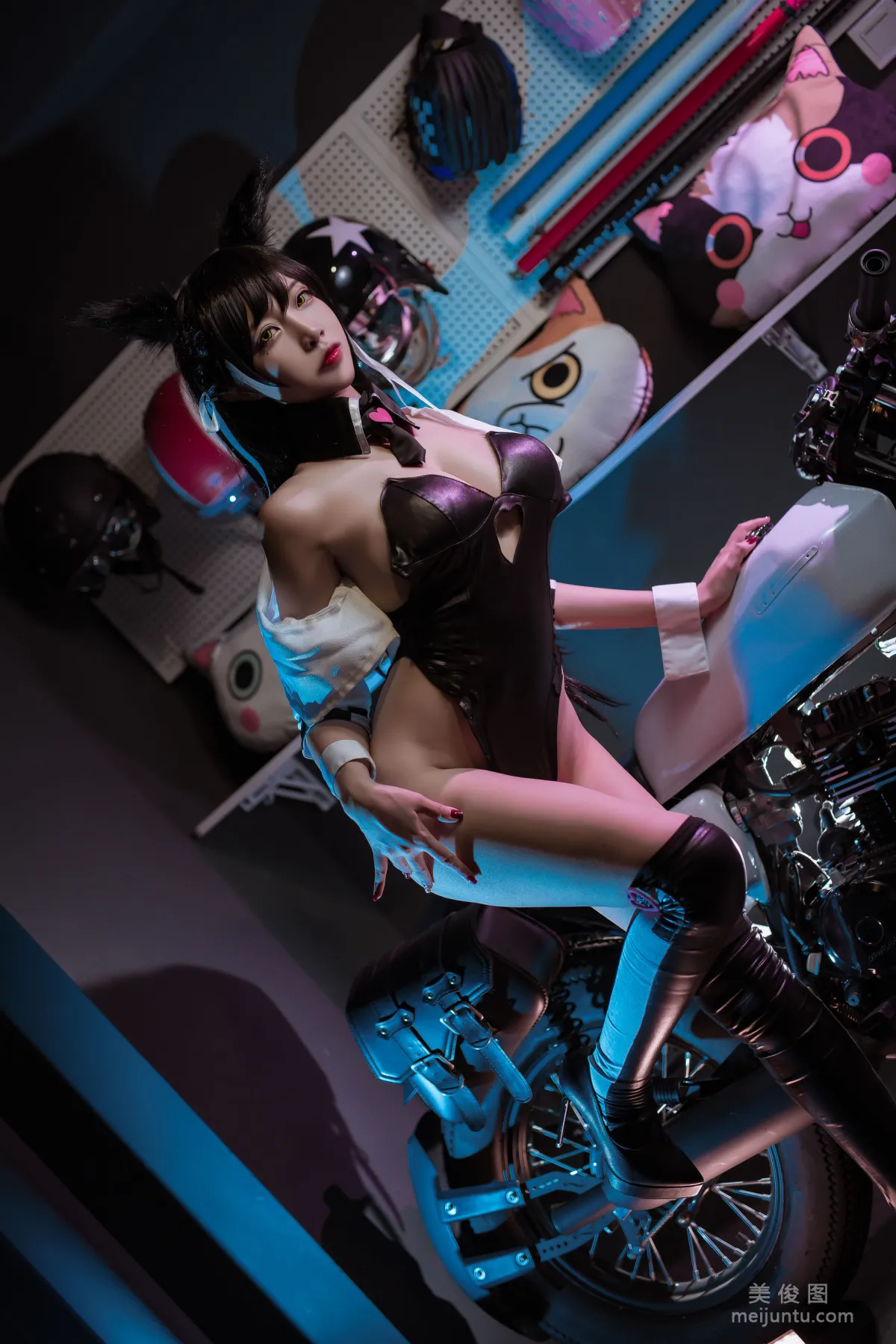 Erzuo Nisa: Web Idols photo 10