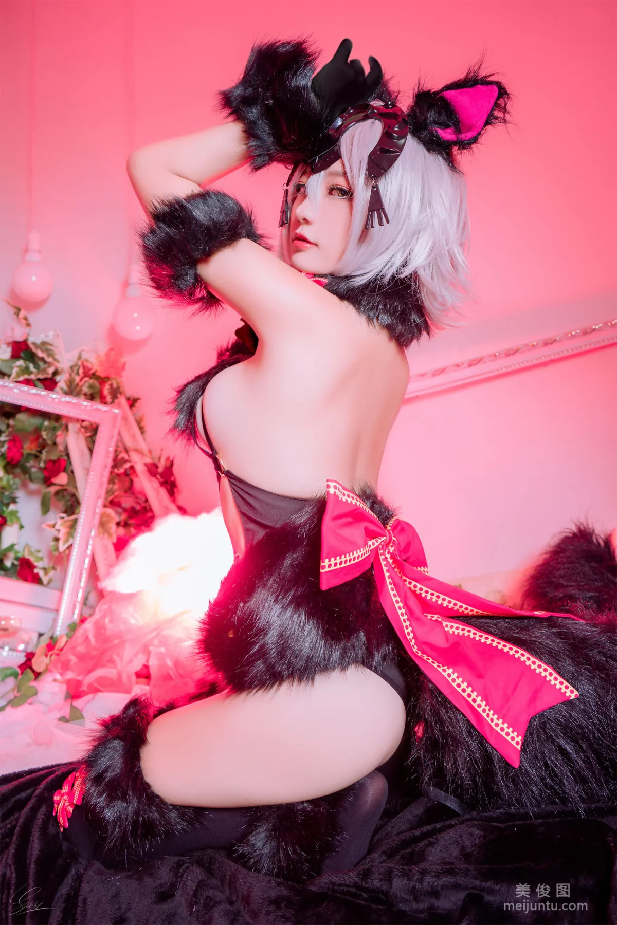 Messie Huang 《Jeanne Alter Wolf》 寫真集 2