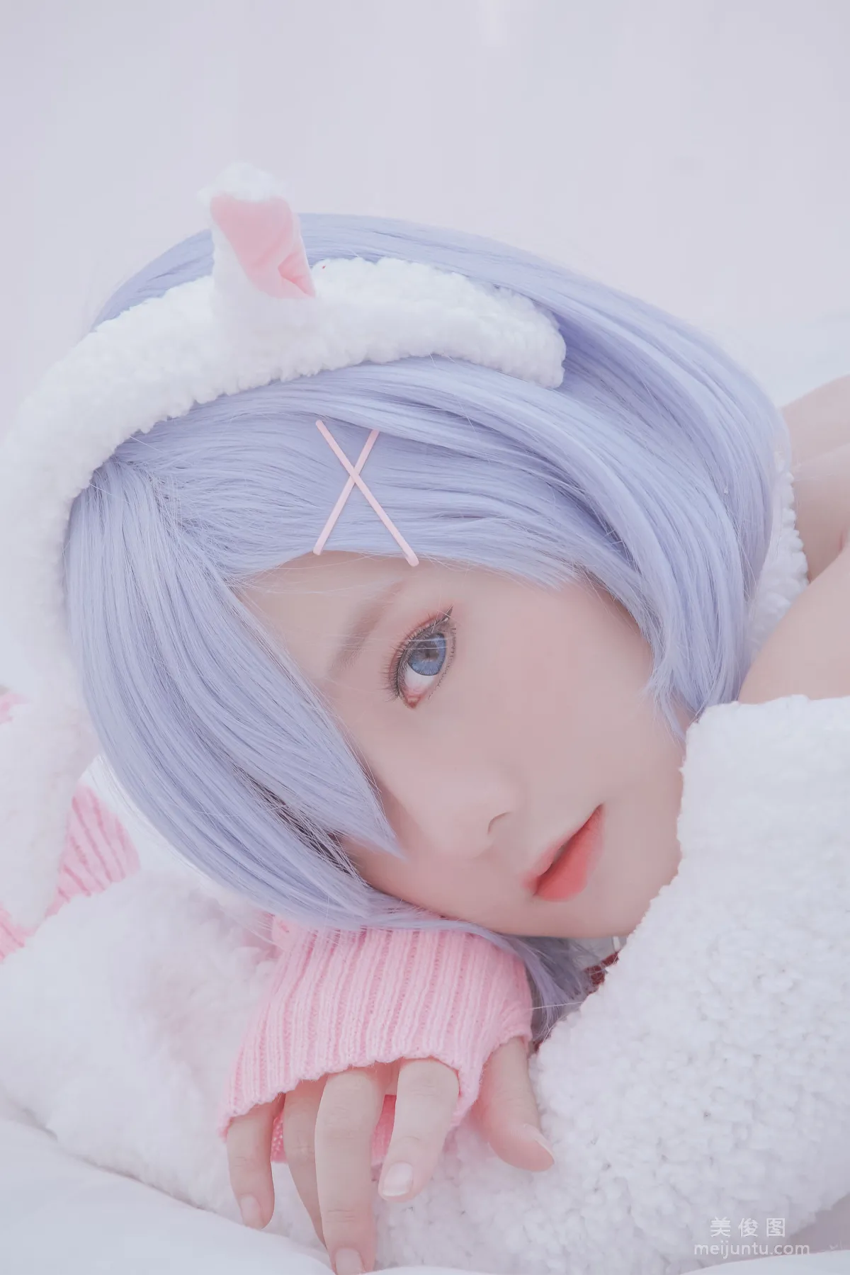 Messie Huang, Rem the sheep, Photo Set photo 6