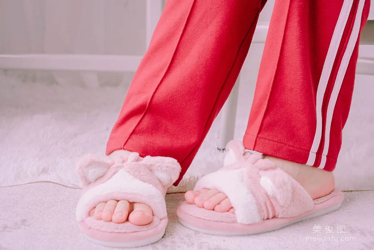 [Cosplay] Cute Girl Yanjiang Damo Wang w, Bare Feet photo 7