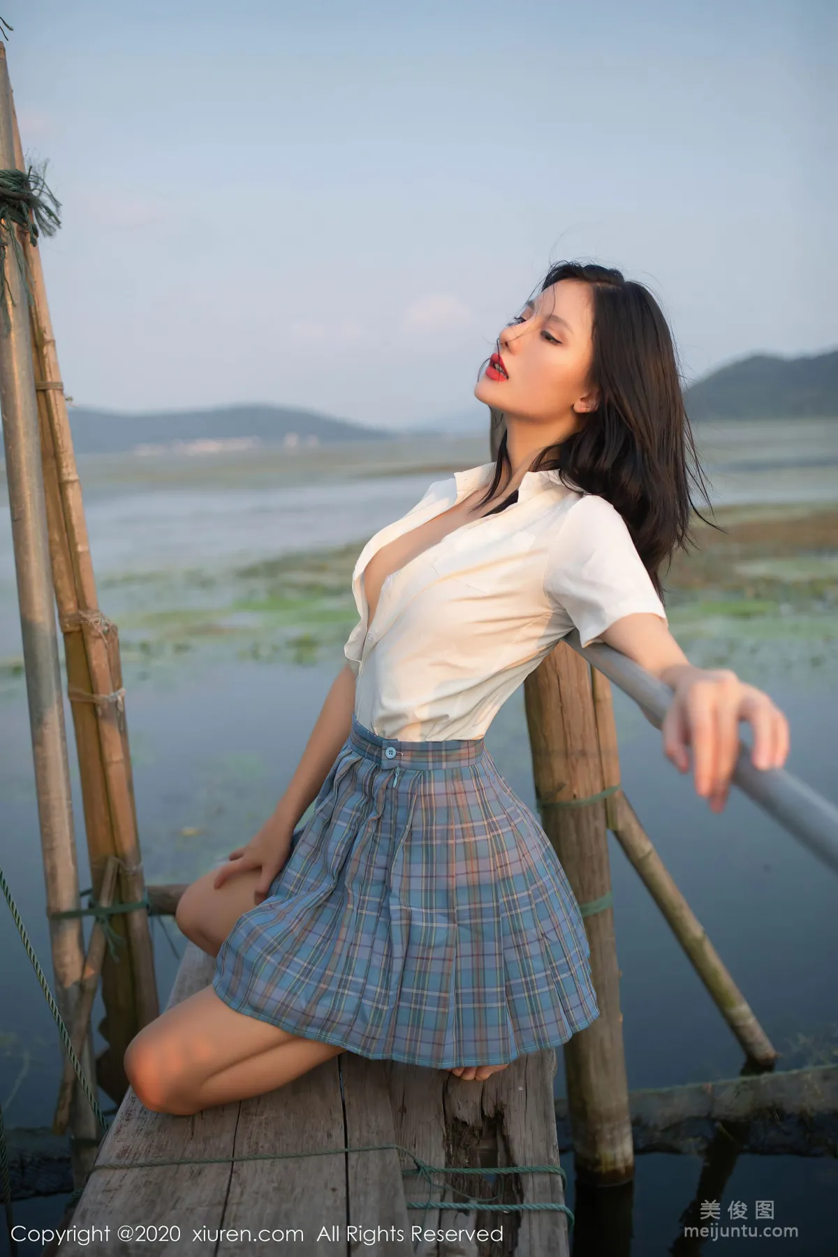 [XiuRen] No.2558 Sexy Model @Jiushi Azhu A Fishing Village Theme Photo Shoot photo 15