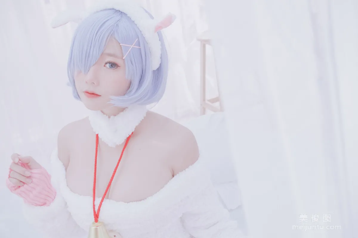 Messie Huang, Rem the sheep, Photo Set photo 23