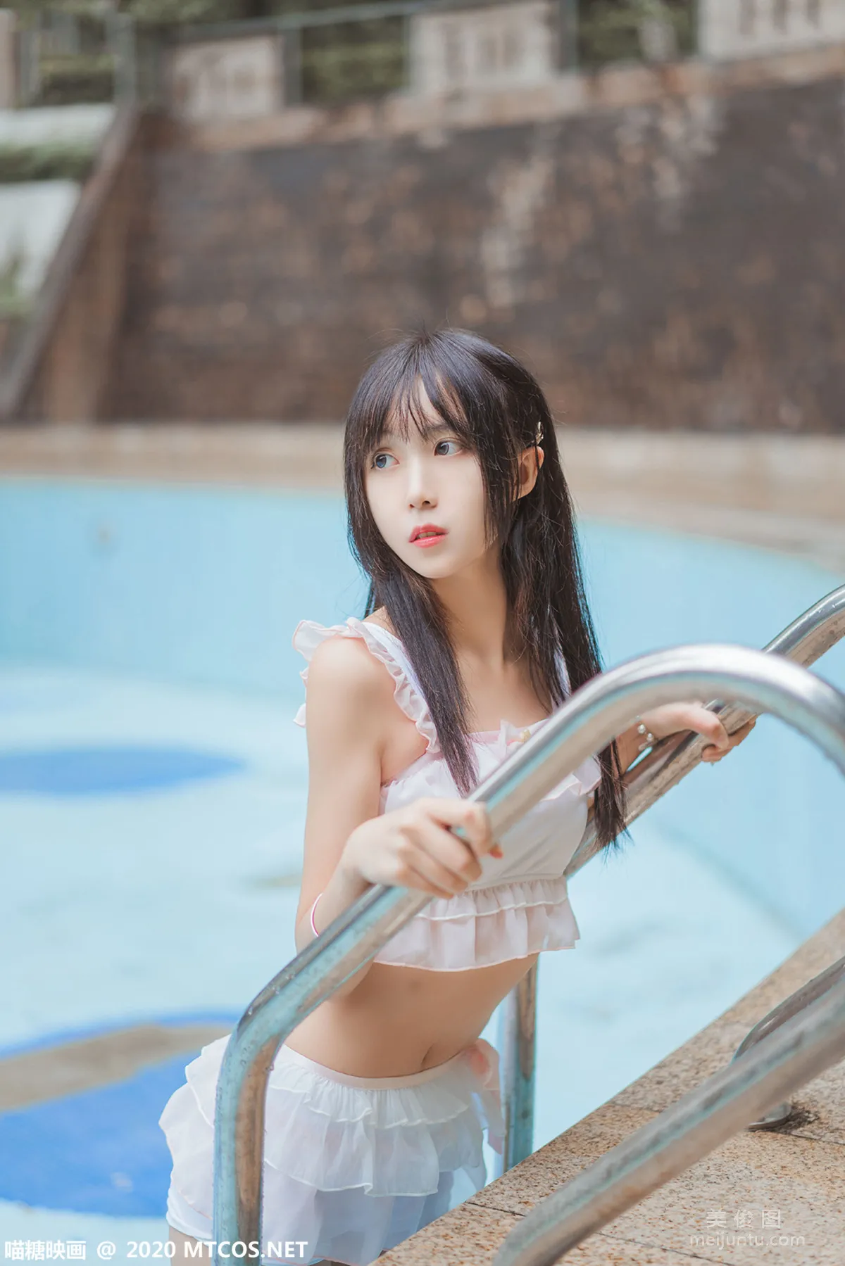 [喵糖映画] VOL.312 泳池萌妹 写真集16