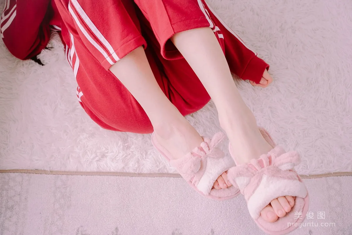 [Cosplay] Cute Girl Yanjiang Damo Wang w, Bare Feet photo 5