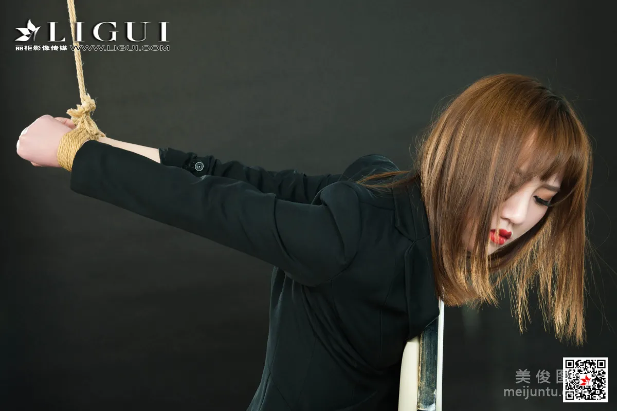[丽柜美束Ligui] 网络丽人 Model 多多 - 黑丝捆绑女郎20