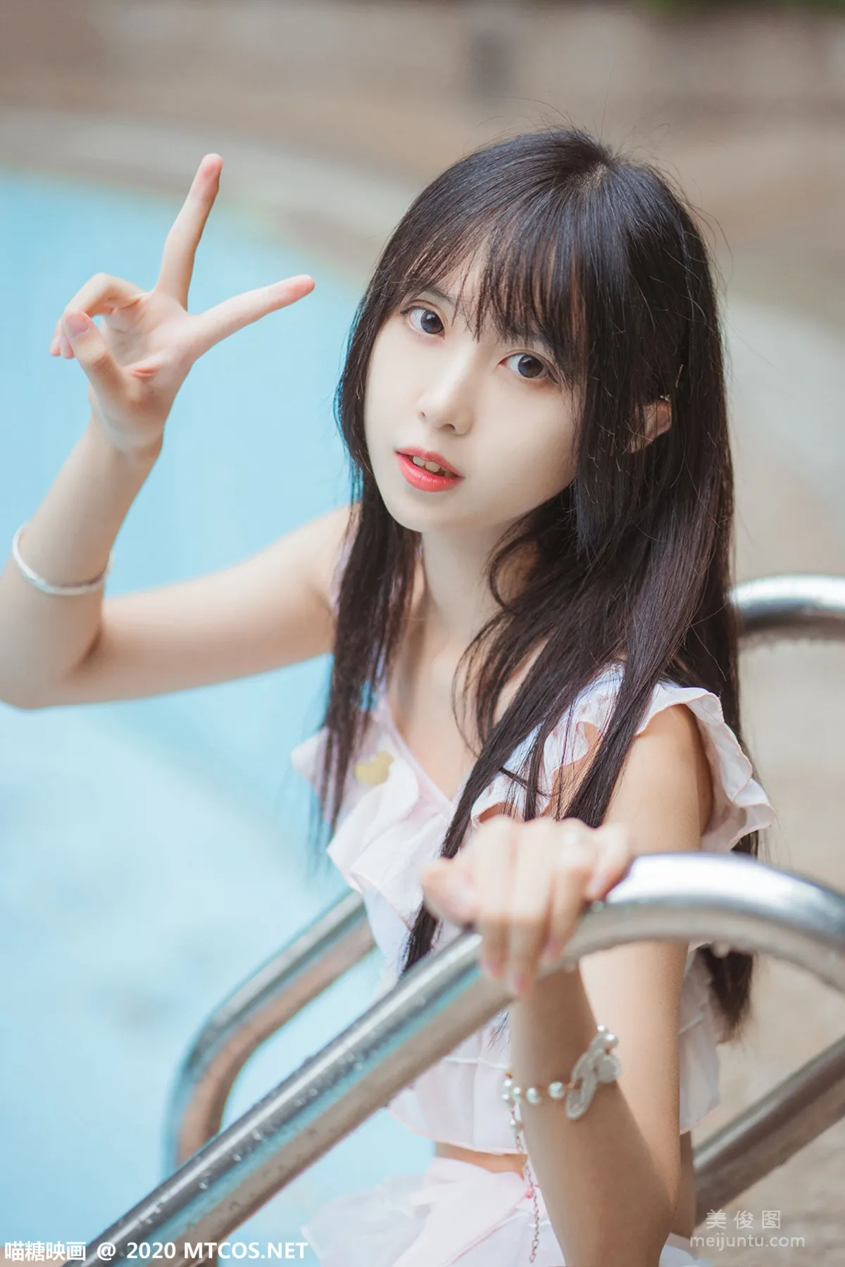 [喵糖映画] VOL.312 泳池萌妹 写真集1