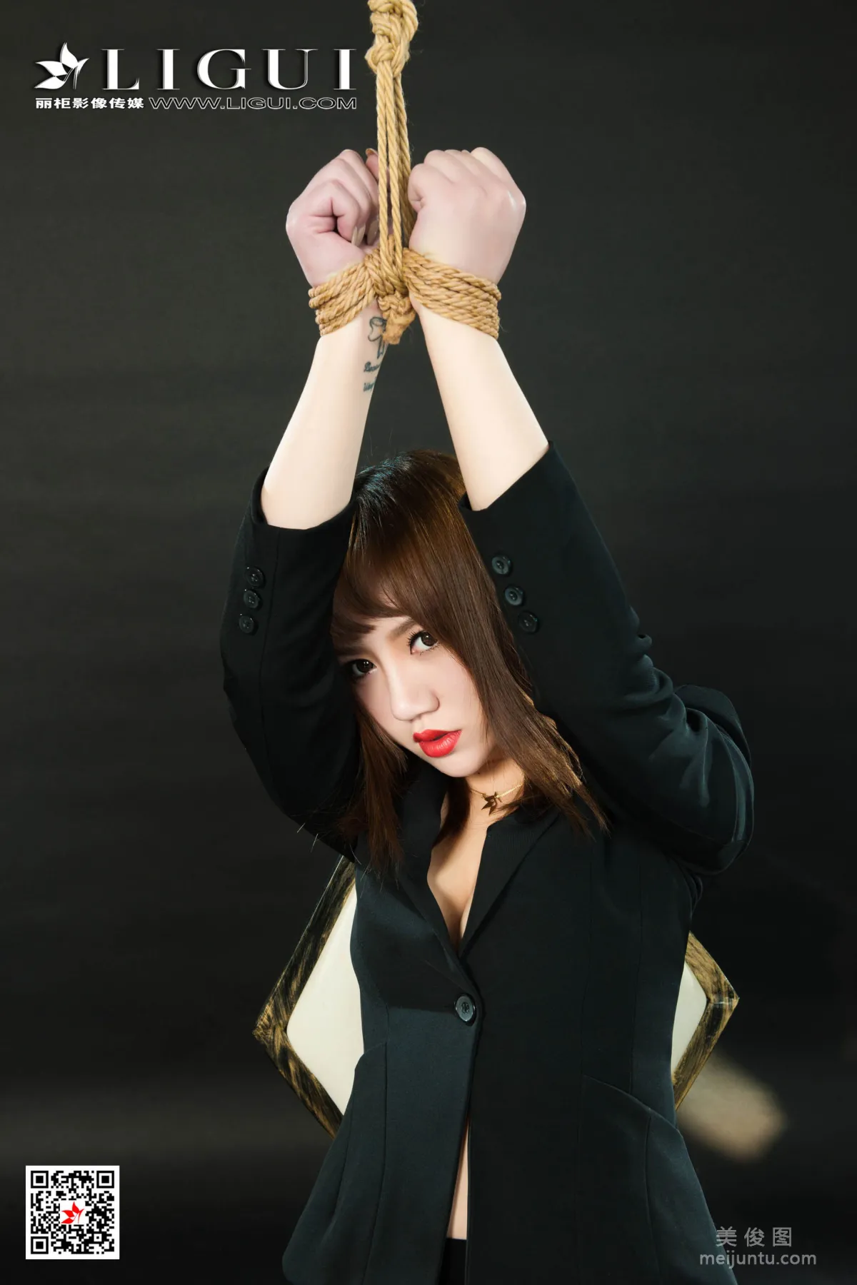 [麗櫃美束Ligui] 網絡麗人 Model 多多 - 黑絲捆綁女郎 4