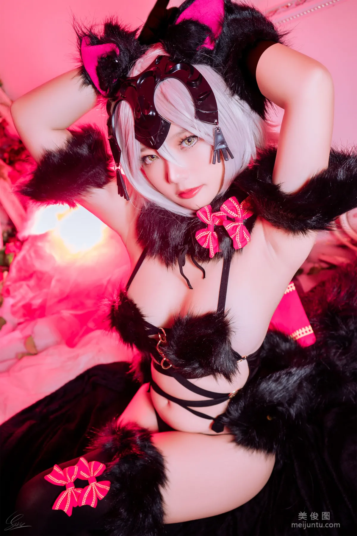 Messie Huang 《Jeanne Alter Wolf》 寫真集 6