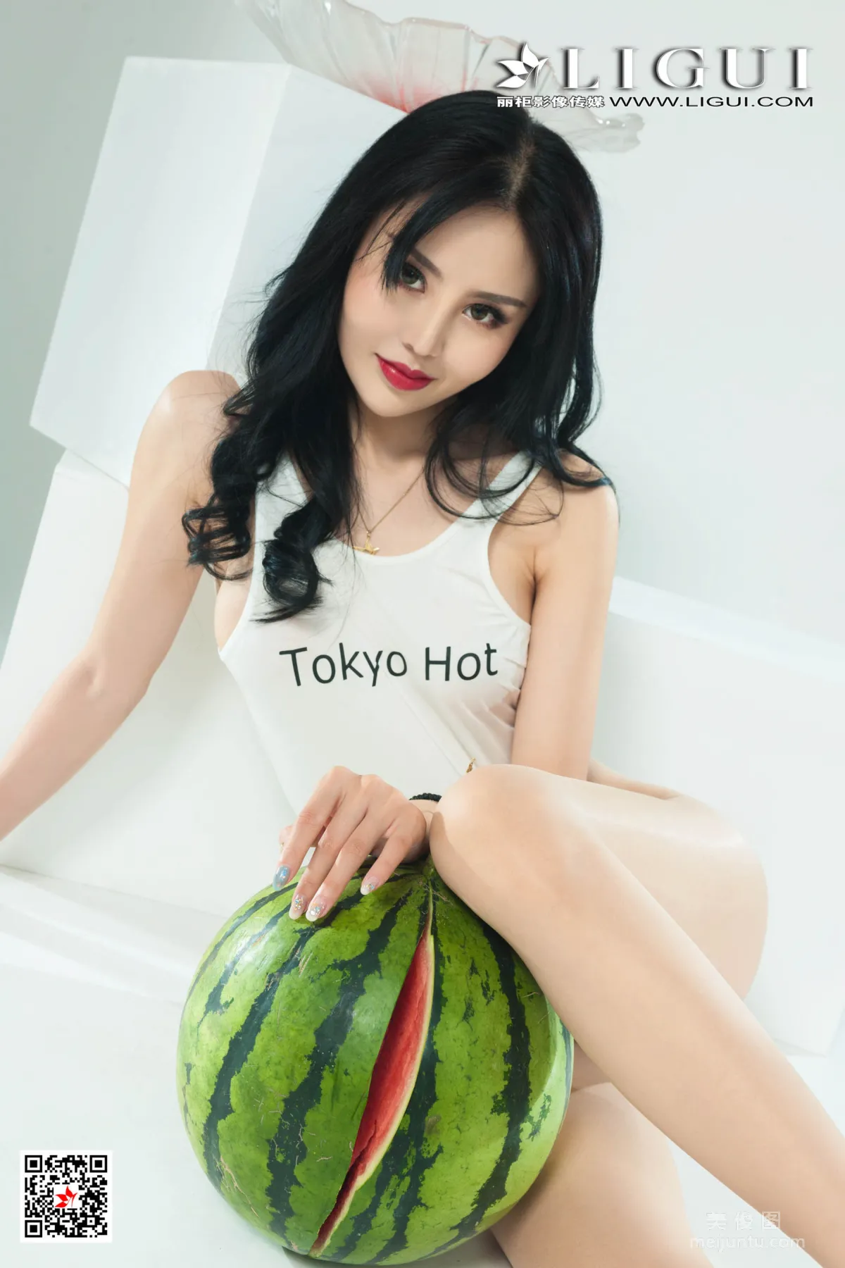 [Ligui] Web Beauty Model Liang Er, Watermelon High-Cut Girl photo 25