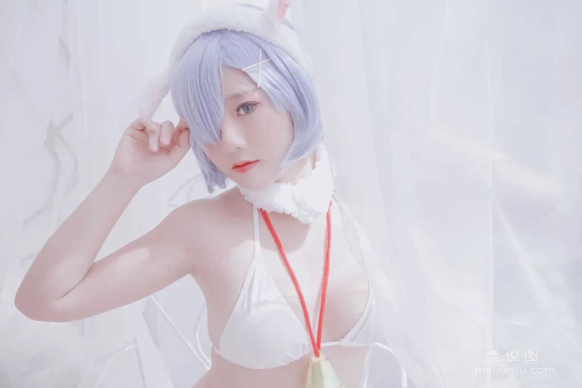 Messie Huang, Rem the sheep, Photo Set photo 24