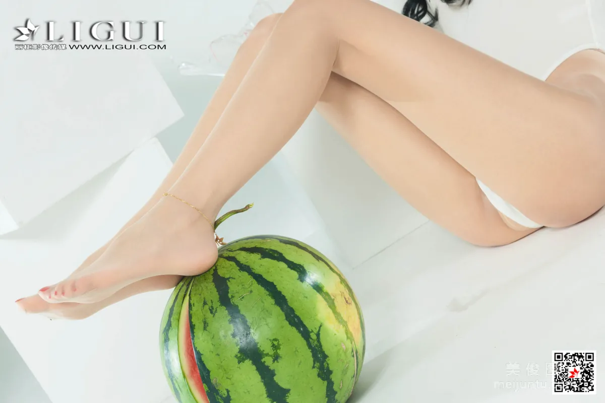 [Ligui] Web Beauty Model Liang Er, Watermelon High-Cut Girl photo 30