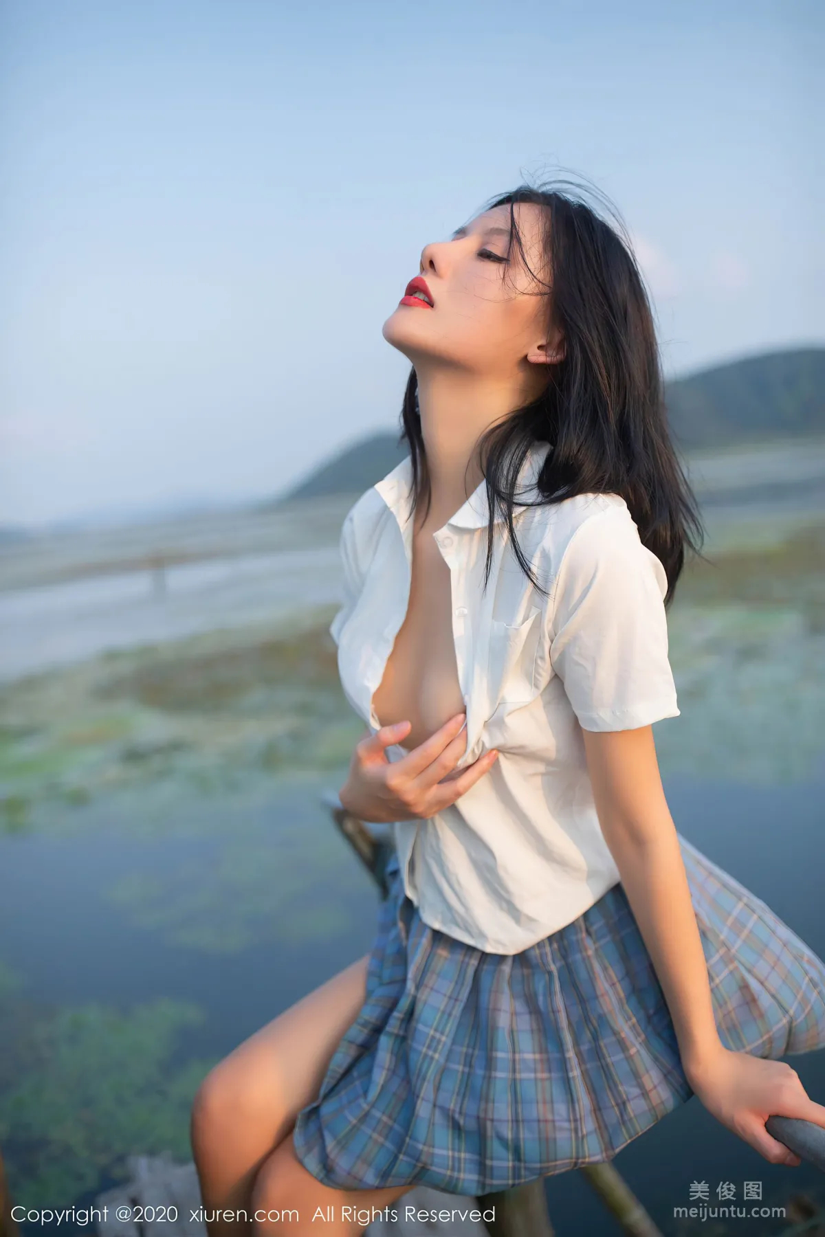 [XiuRen] No.2558 Sexy Model @Jiushi Azhu A Fishing Village Theme Photo Shoot photo 9
