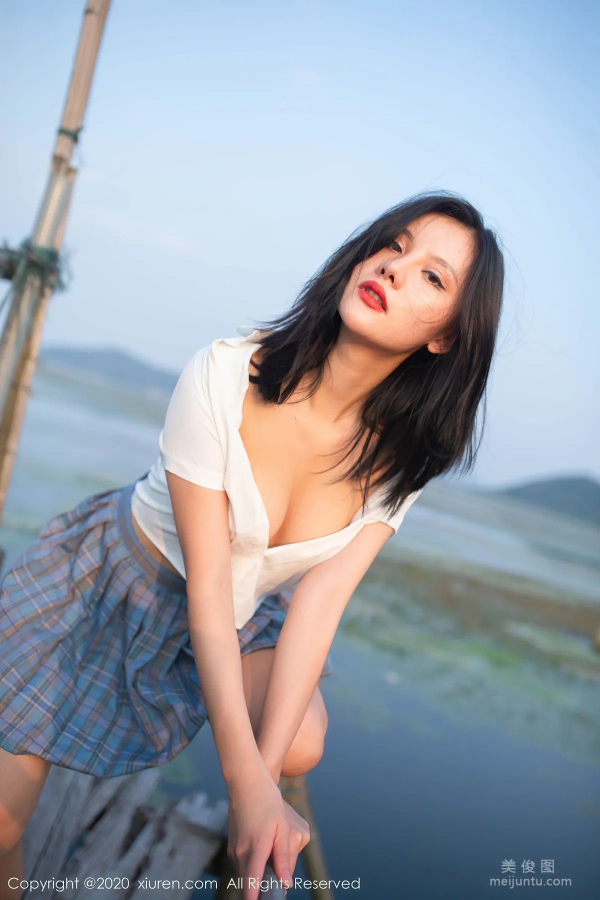 [XiuRen] No.2558 Sexy Model @Jiushi Azhu A Fishing Village Theme Photo Shoot photo 14