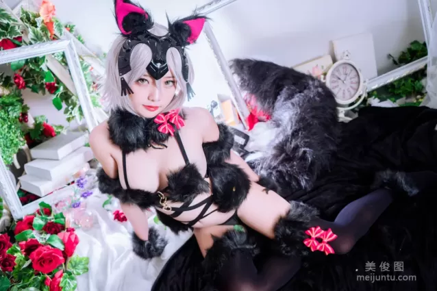Messie Huang 《Jeanne Alter Wolf》 寫真集