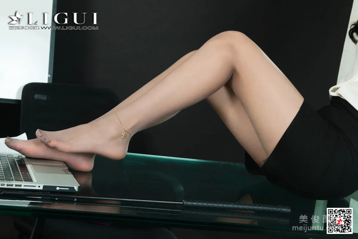 [丽柜Ligui] 网络丽人 Model 芒果 - 灰丝OL长腿秘书57