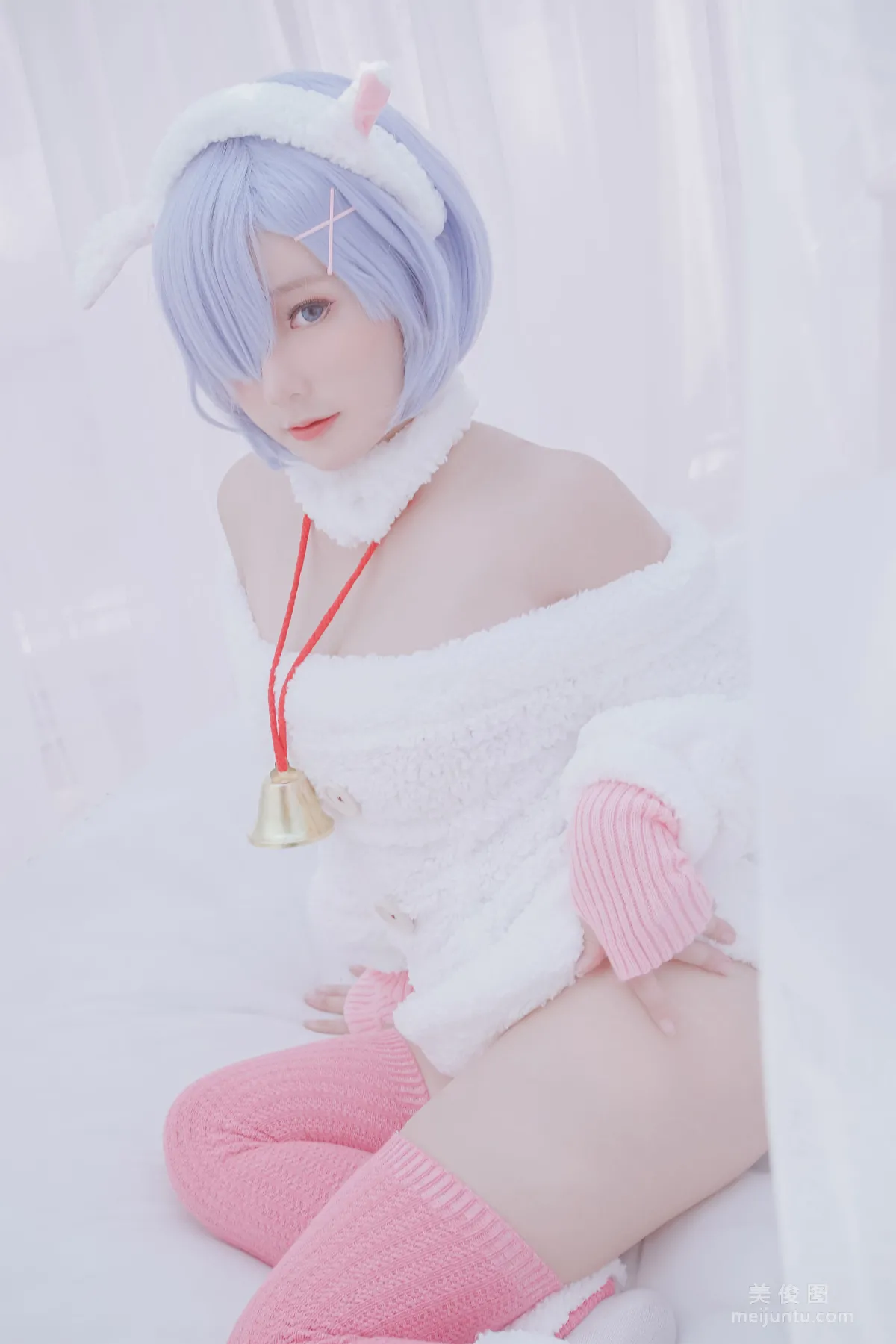 Messie Huang, Rem the sheep, Photo Set photo 14