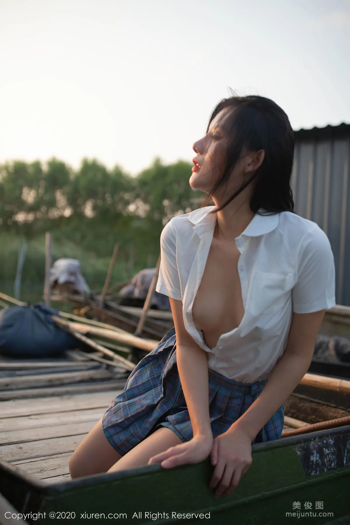 [XiuRen] No.2558 Sexy Model @Jiushi Azhu A Fishing Village Theme Photo Shoot photo 19