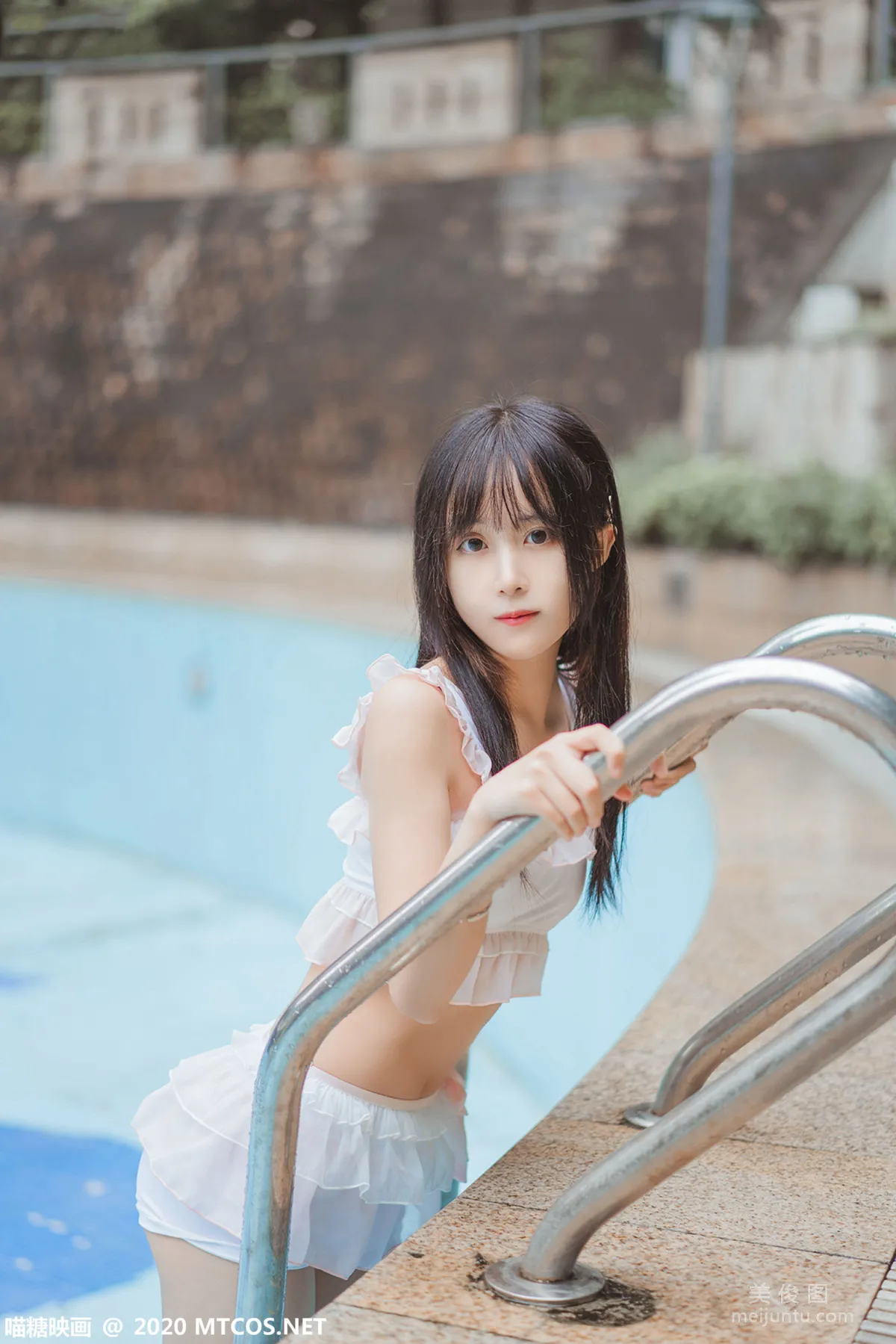 [喵糖映画] VOL.312 泳池萌妹 写真集17