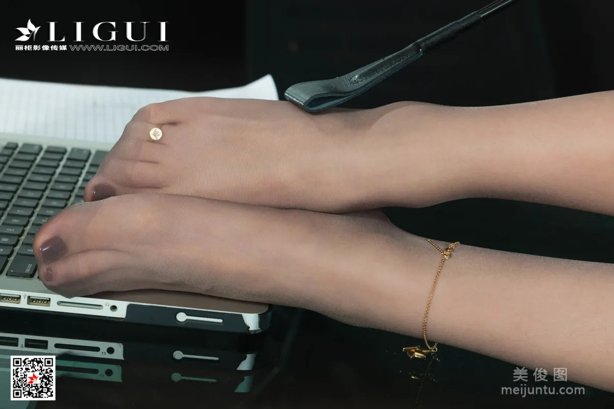 [丽柜Ligui] 网络丽人 Model 芒果 - 灰丝OL长腿秘书61