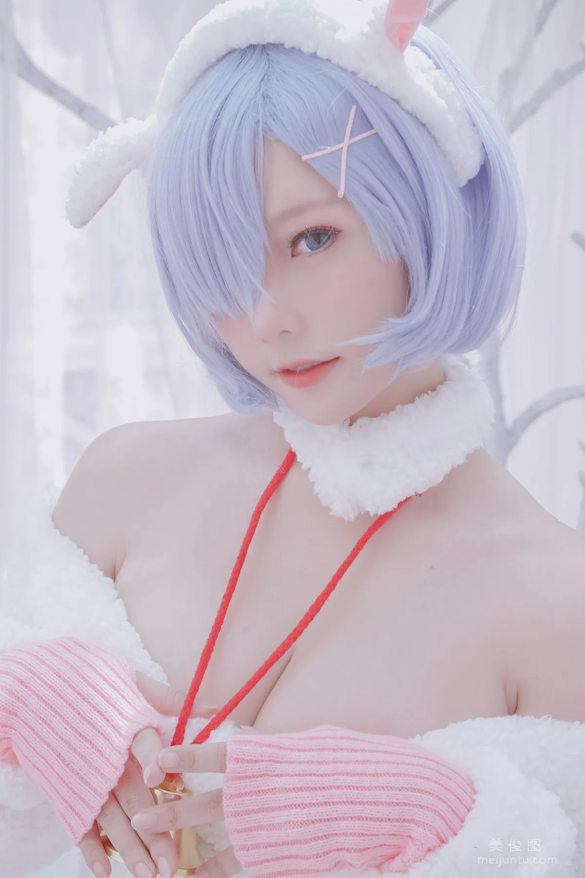 Messie Huang, Rem the sheep, Photo Set photo 45