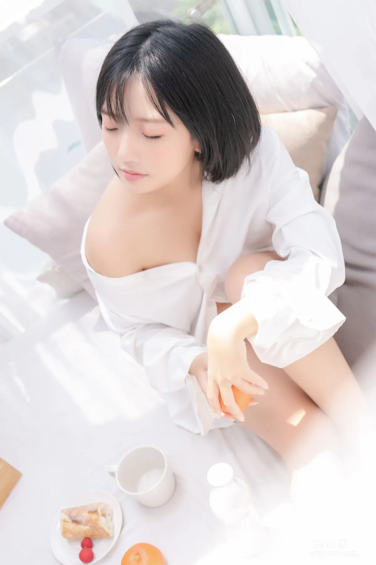 Messie Huang 《Boyfriend's shirt 》 寫真集 24