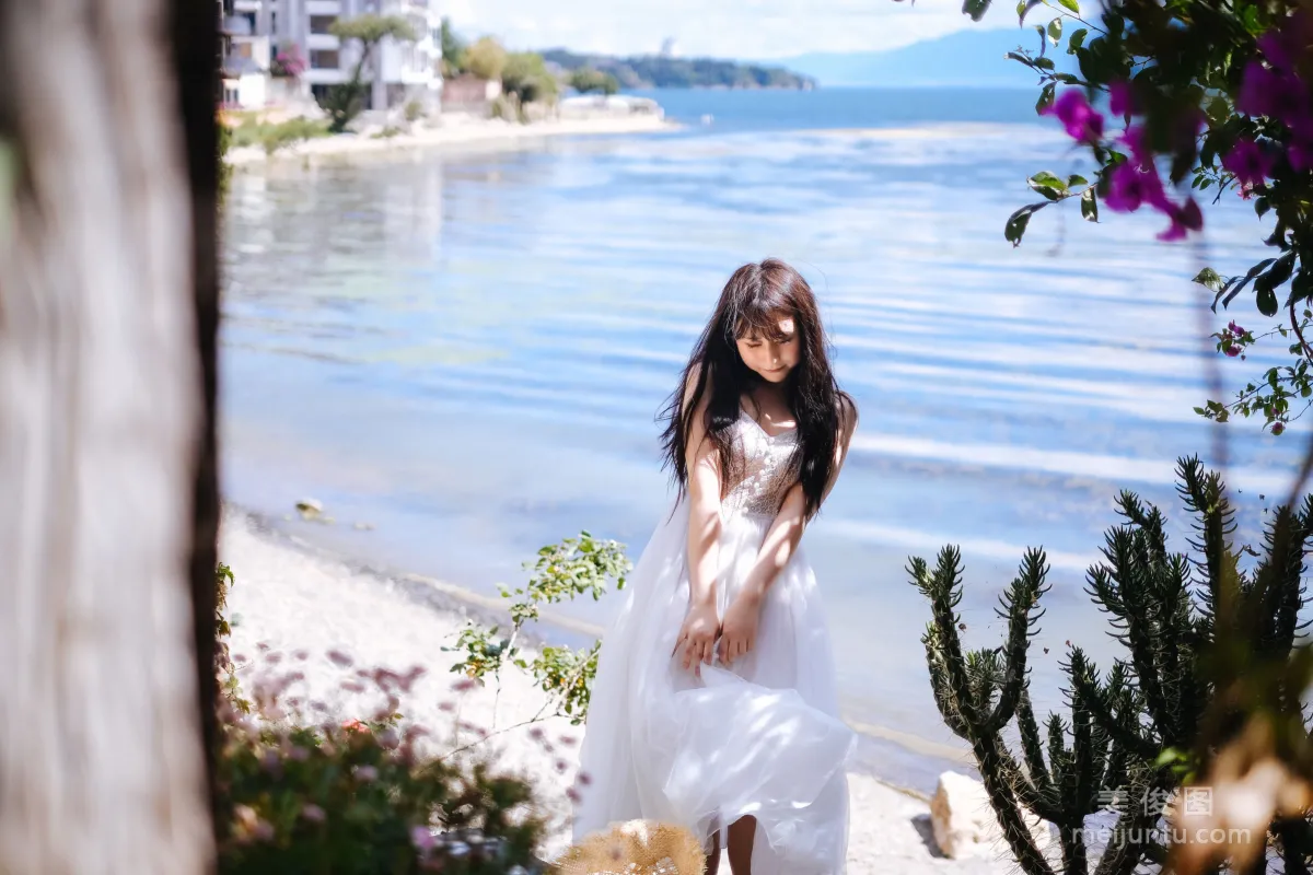 [喵糖映画] VOL.305 静夏白裙 写真集11