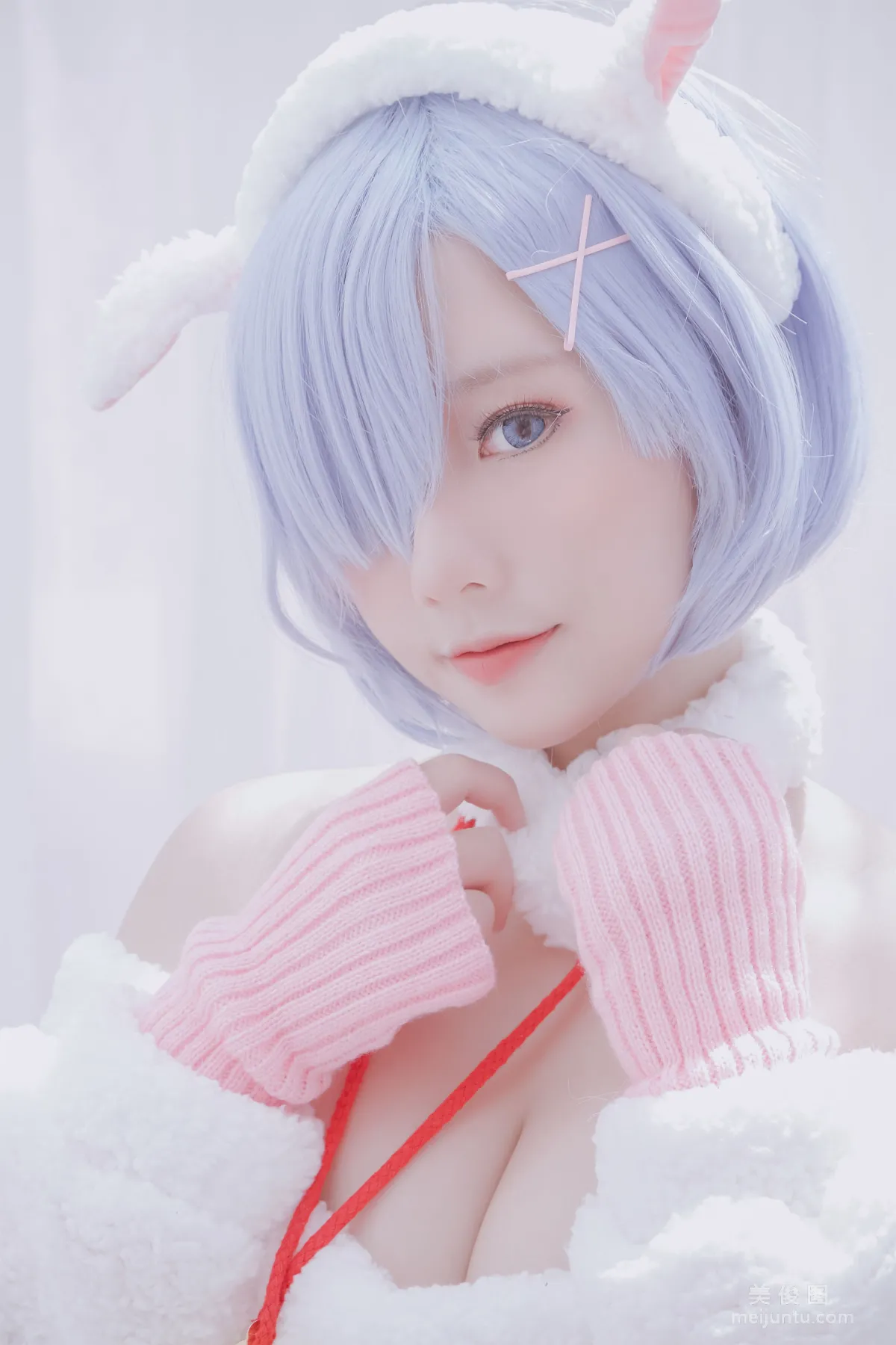 Messie Huang, Rem the sheep, Photo Set photo 13
