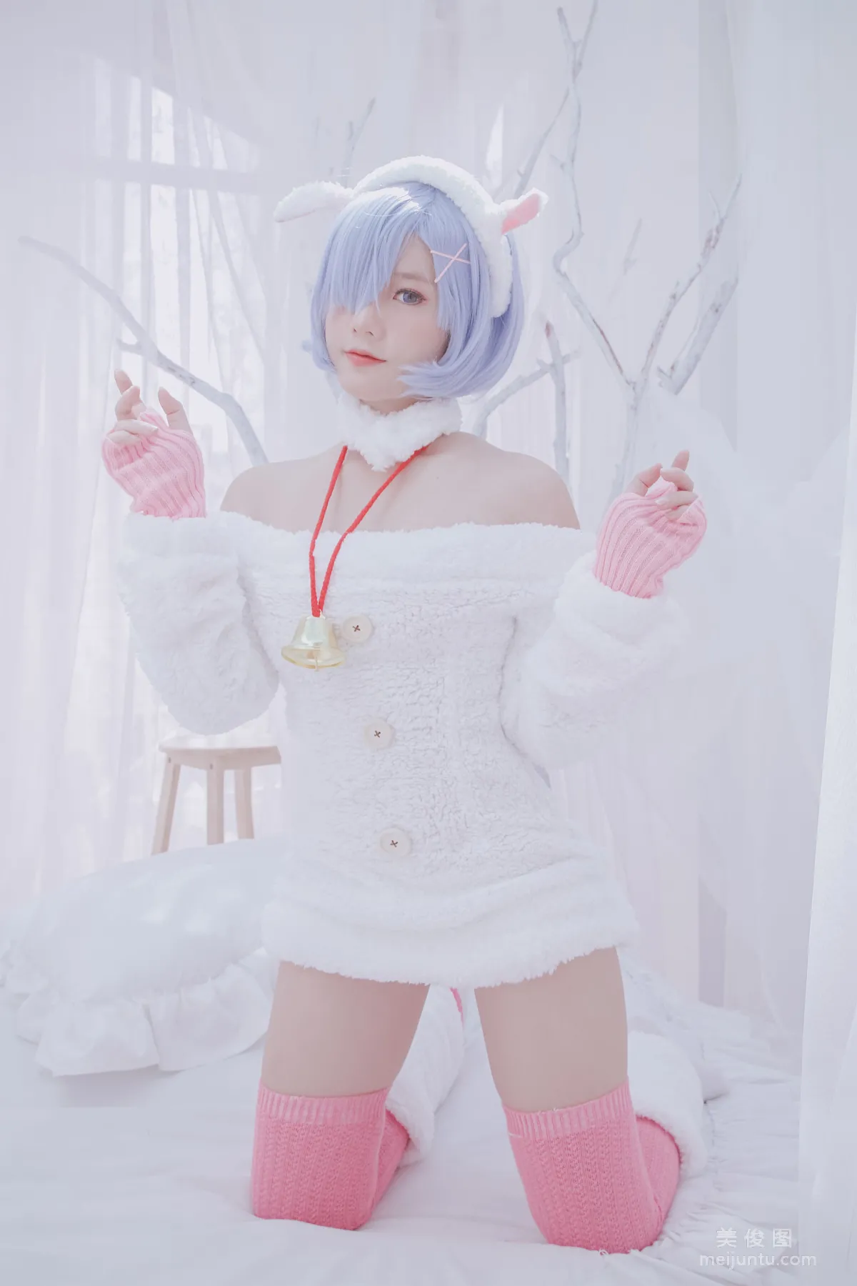 Messie Huang, Rem the sheep, Photo Set photo 43