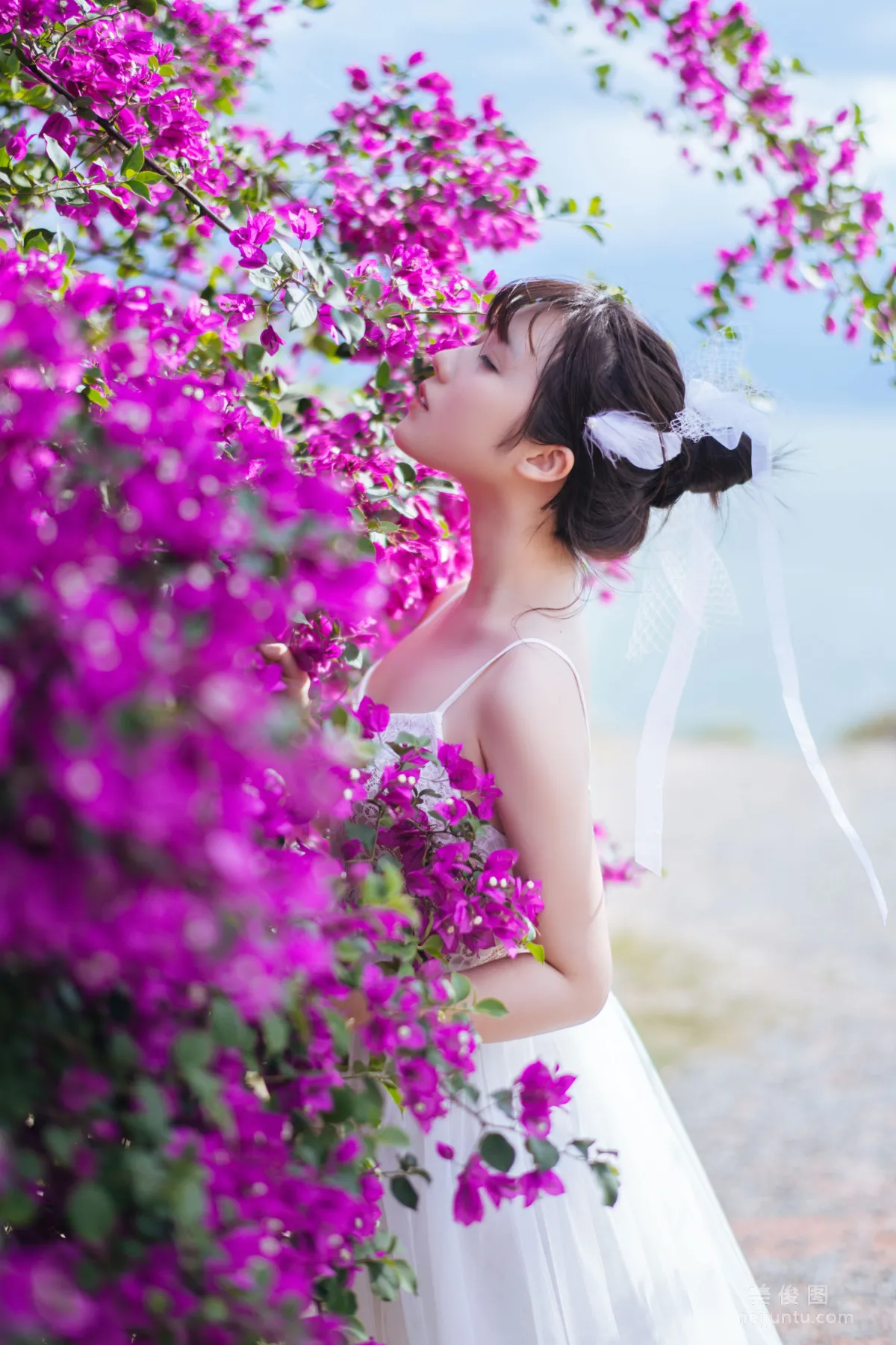 [喵糖映画] VOL.305 静夏白裙 写真集5