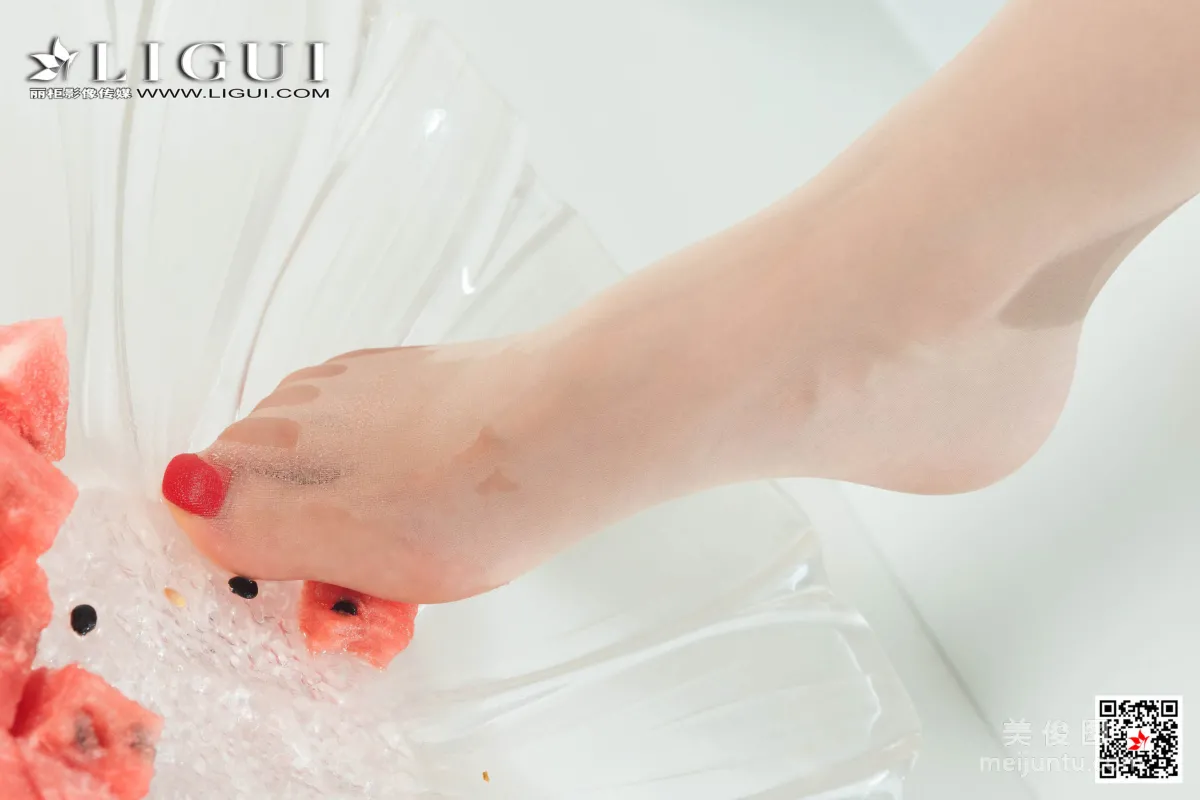 [Ligui] Web Beauty Model Liang Er, Watermelon High-Cut Girl photo 42