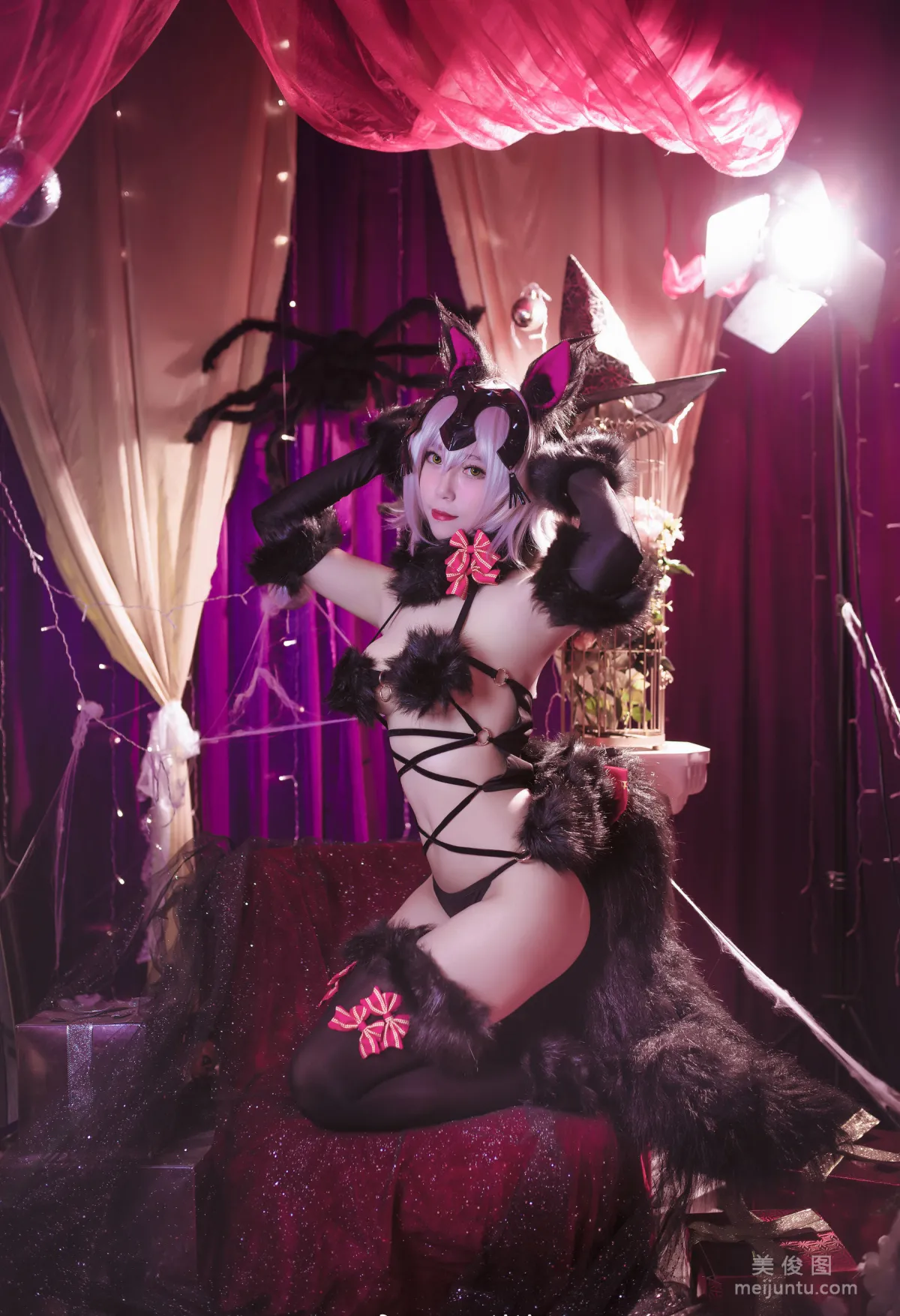 [Web Idol COSER] Anime Blogger Money Lengleng - Jeanne photo 1